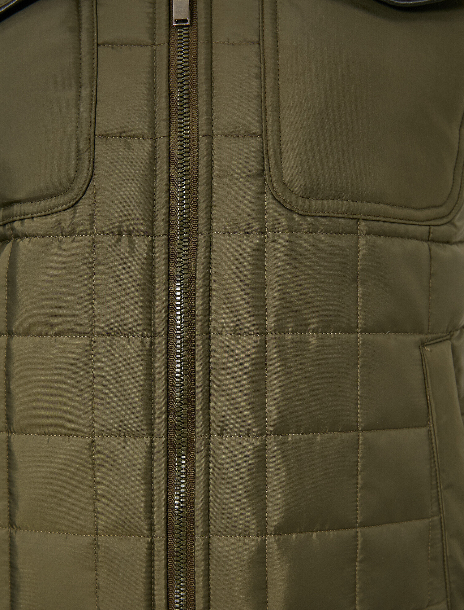 Cep Detaylı Fermuarlı Kapitoneli Yelek