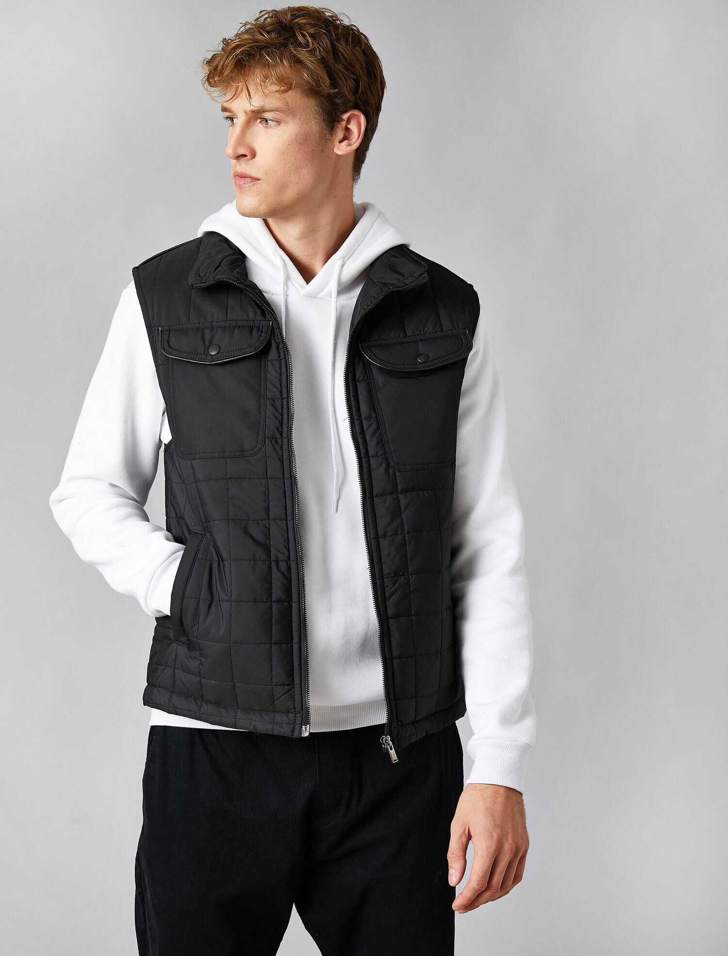   Cep Detaylı Fermuarlı Kapitoneli Yelek