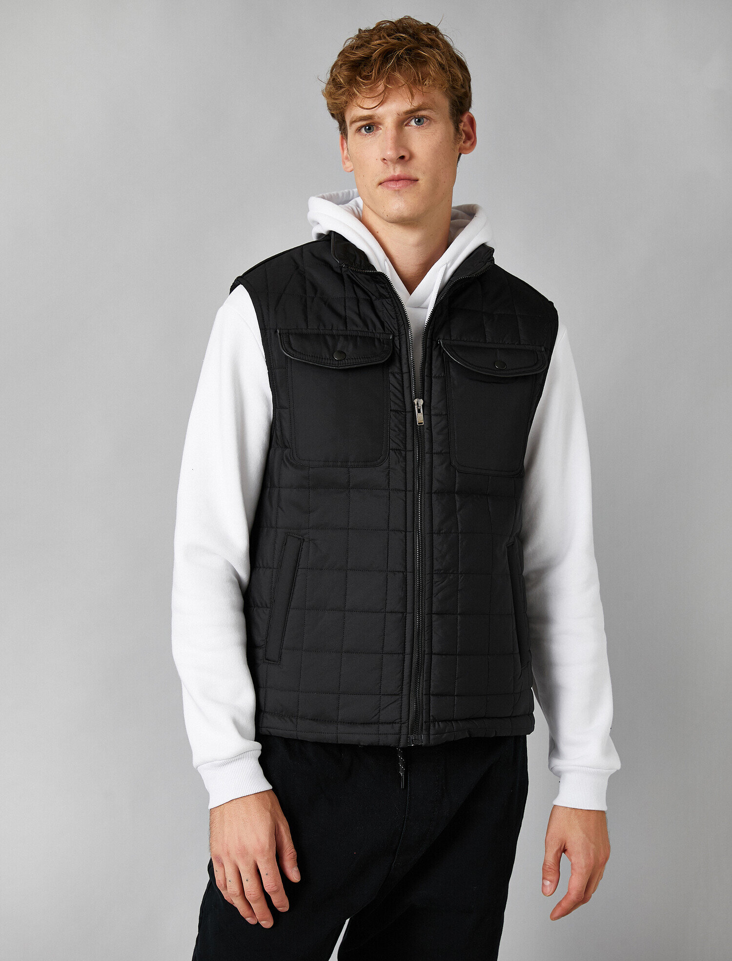   Cep Detaylı Fermuarlı Kapitoneli Yelek