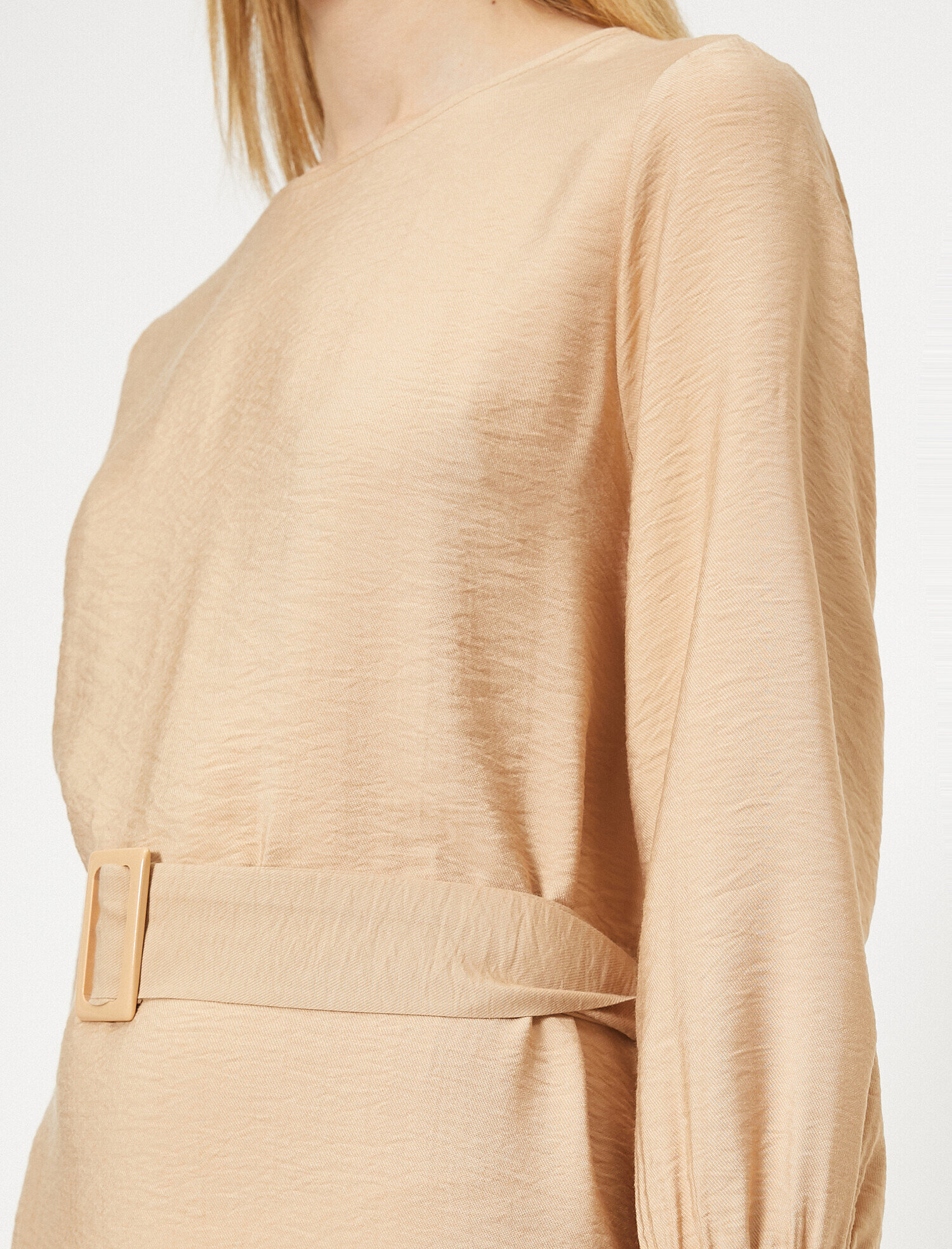   Beli Kemer Detaylı Uzun Kollu Uzun Elbise