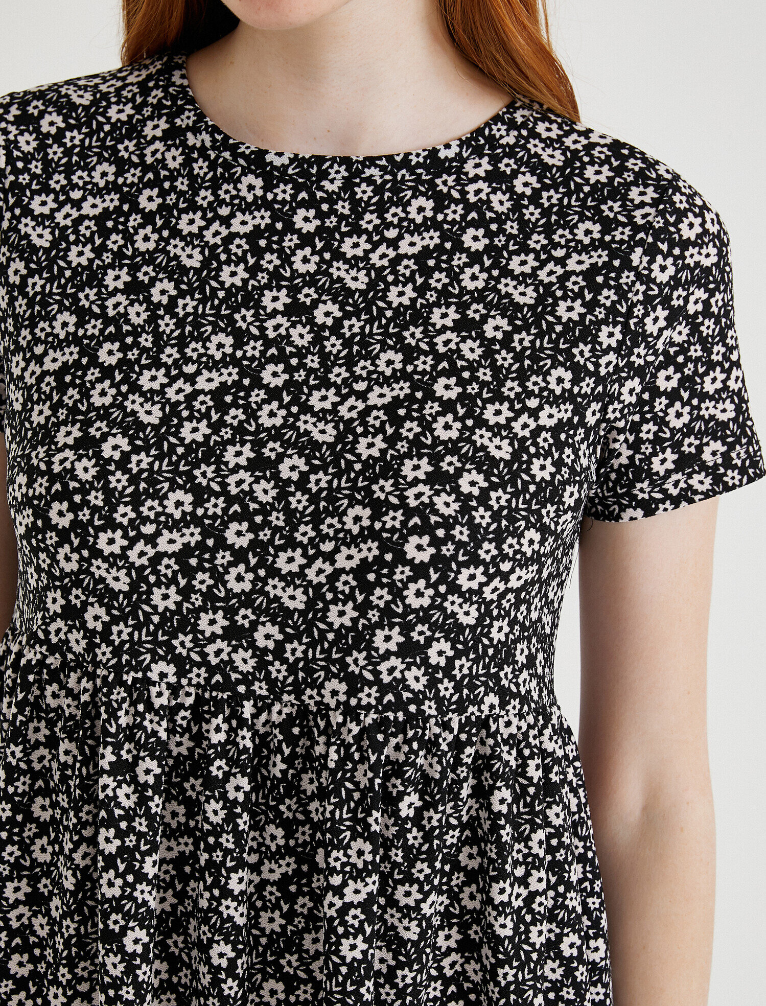   Çiçekli Yazlık Elbise