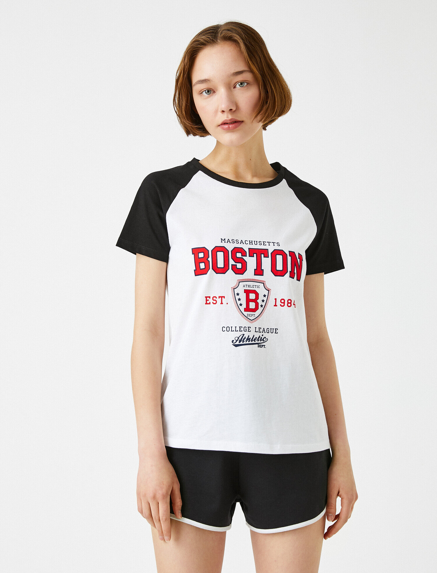   Renk Bloklu Tişört Yazılı Baskılı Pamuklu