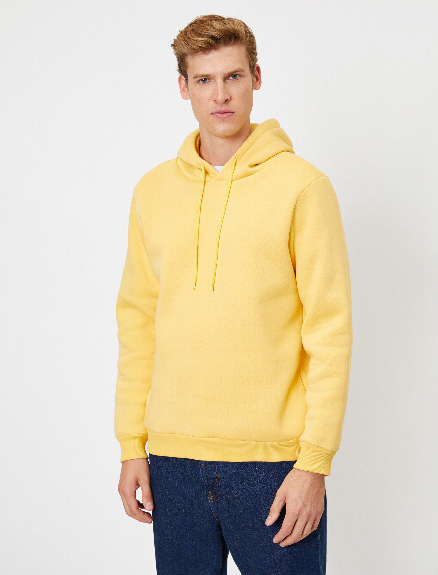 Uzun Kollu Kapüşonlu Sweatshirt