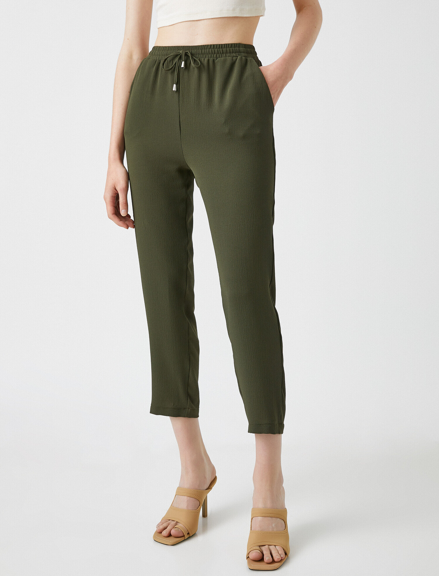   Belden Bağlamalı Pantolon