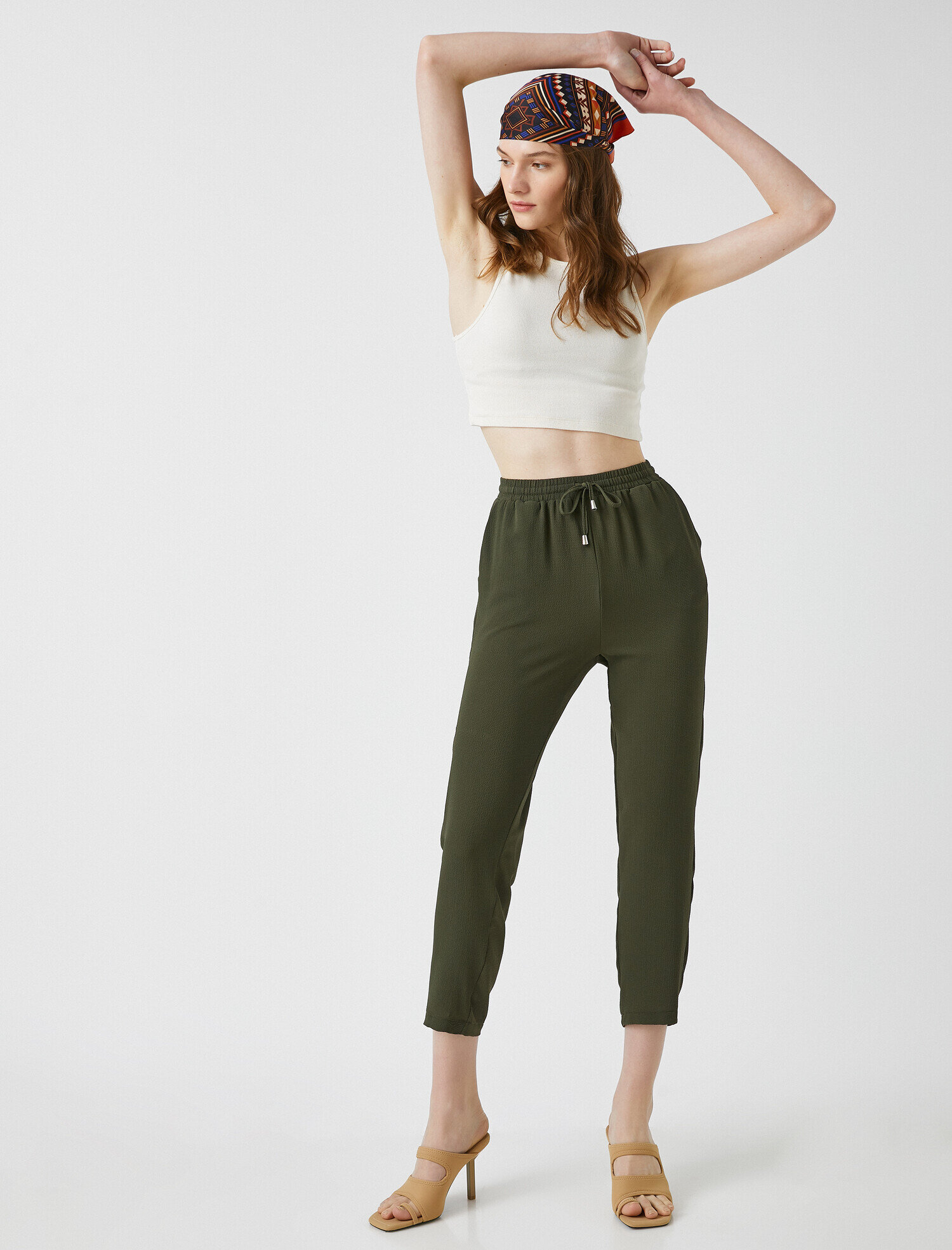   Belden Bağlamalı Pantolon