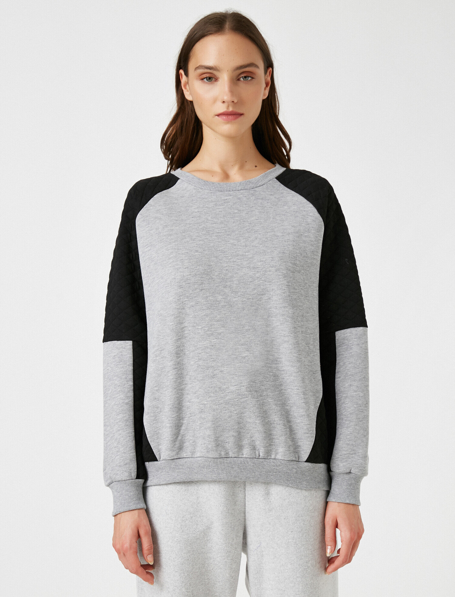   Bisiklet Yaka Renk Bloklu Sweatshirt