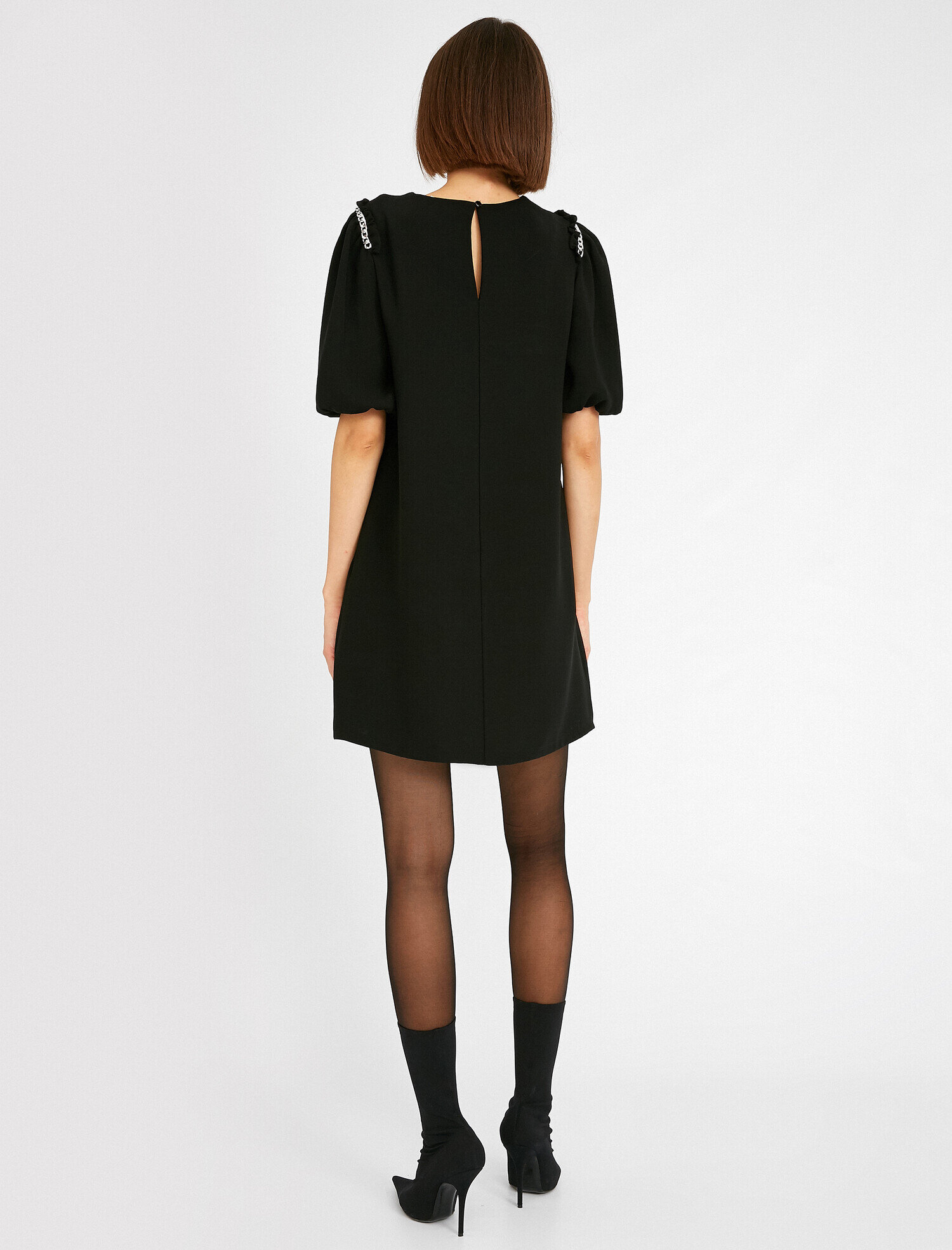   Bisiklet Yaka Kısa Kollu Zincir Detaylı Elbise