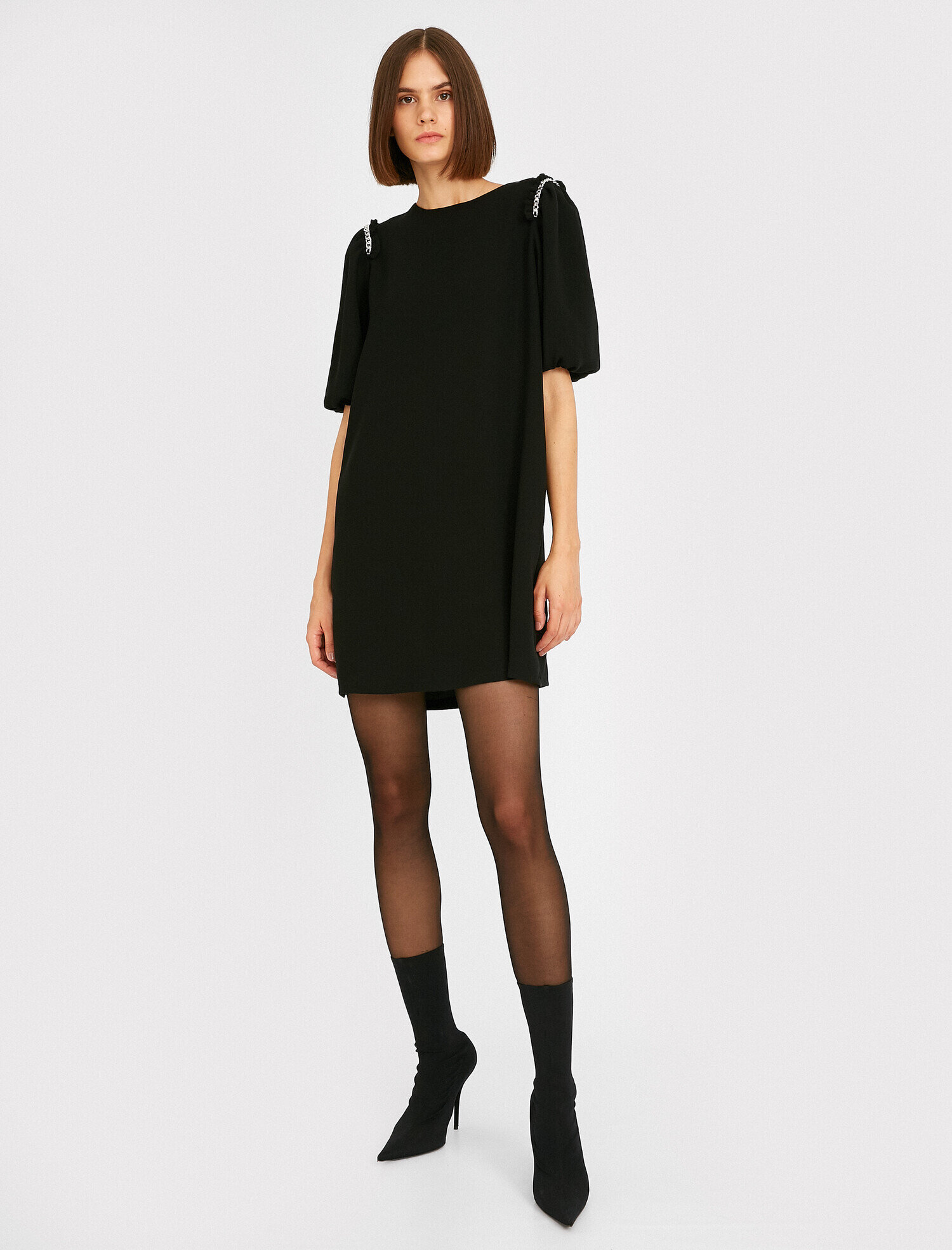   Bisiklet Yaka Kısa Kollu Zincir Detaylı Elbise