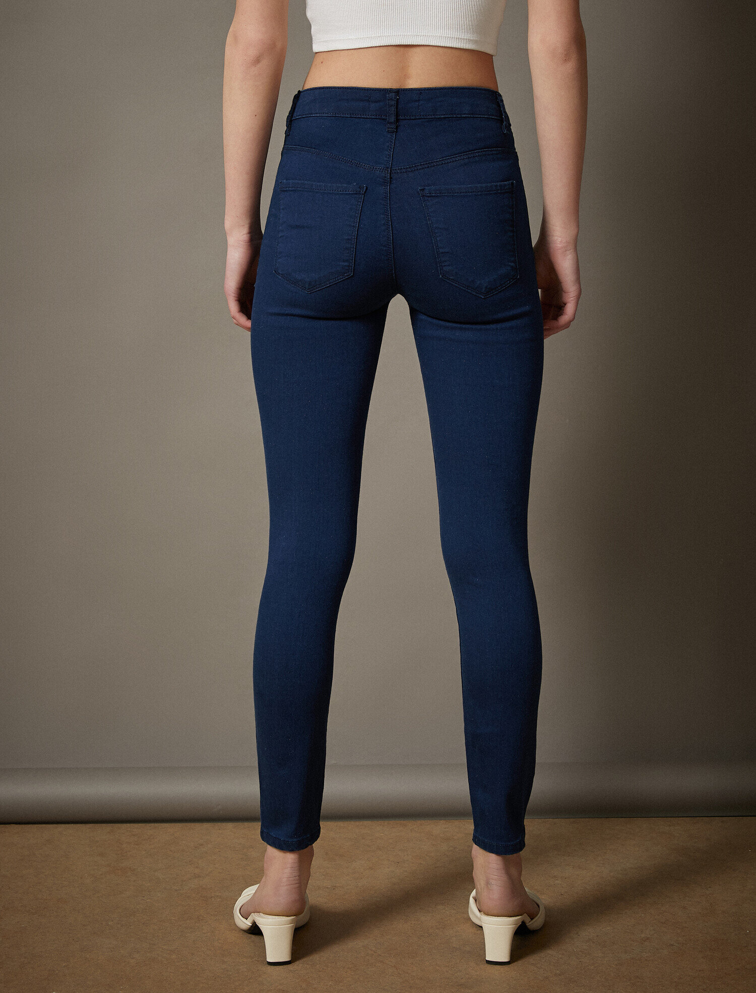   Carmen Jean - Yüksek Bel Dar Kesim Dar Paça Pantolon