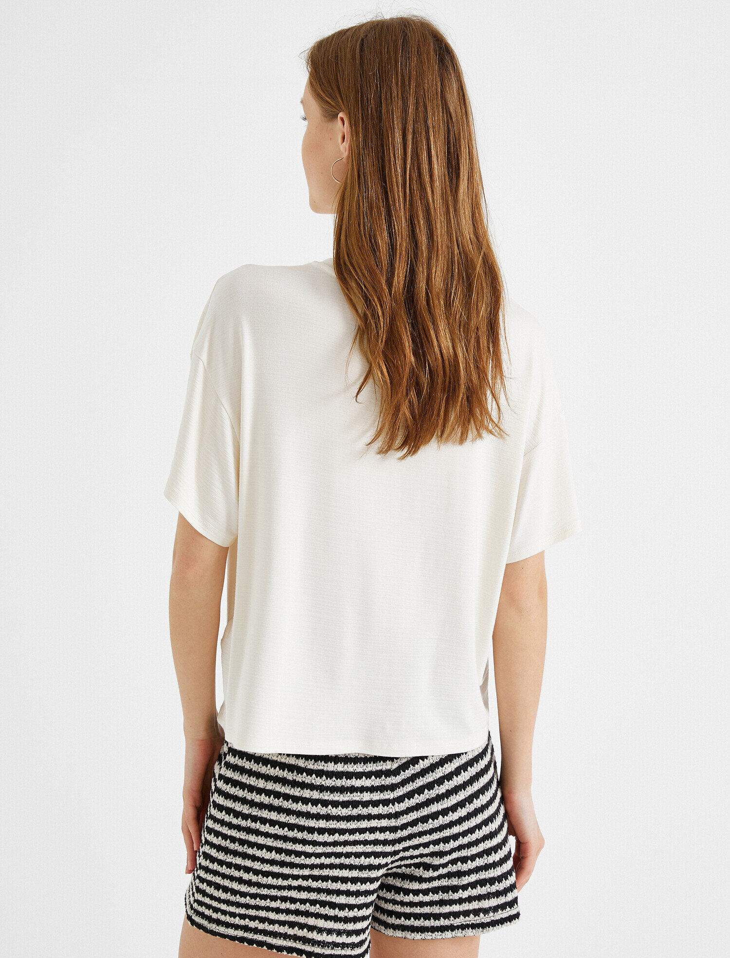   Kısa Kollu Tişört