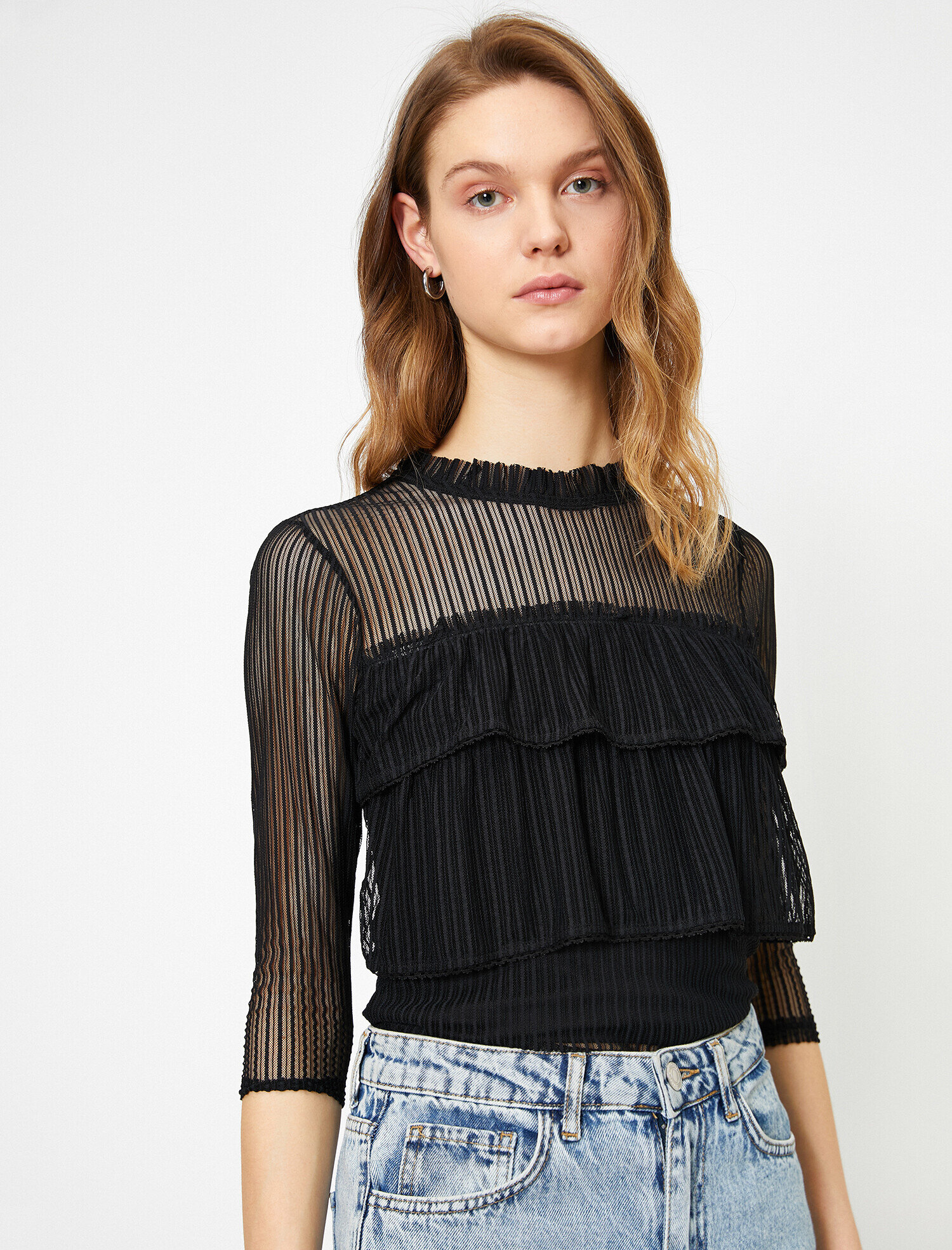   Uzun Kollu Tişört Fırfır Detaylı Tül Bluz