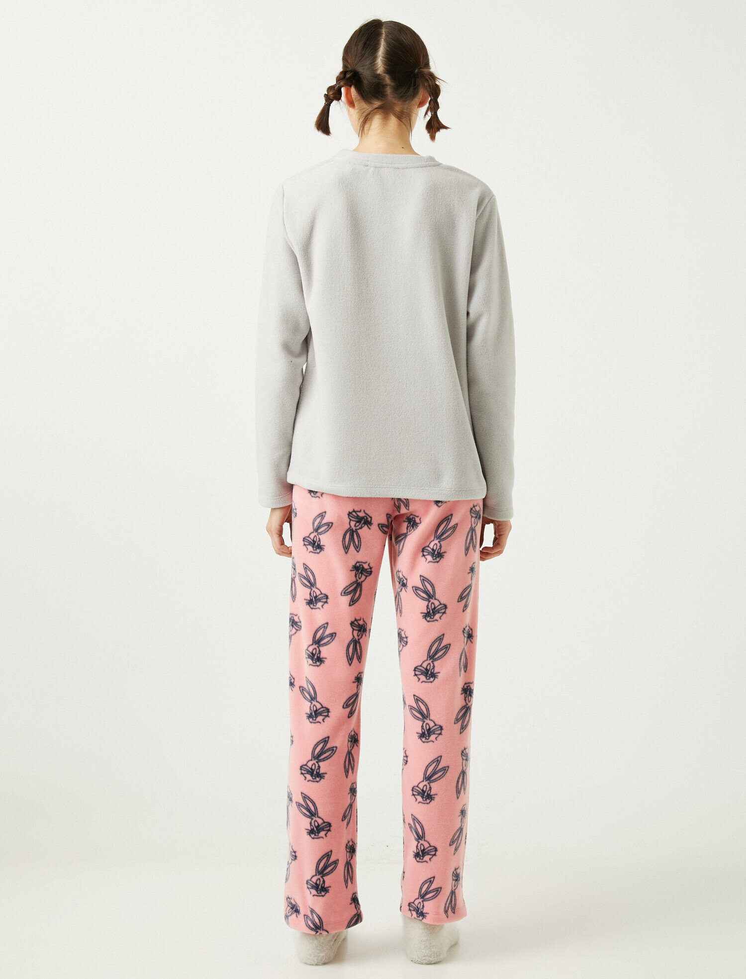   Warner Bros Lisanslı Bugs Bunny Temalı Pijama Takımı