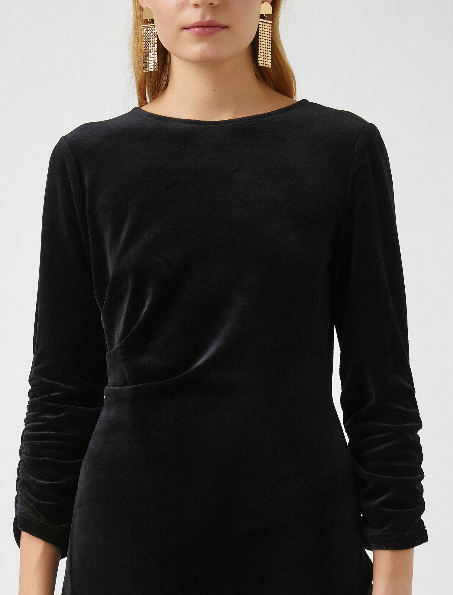   Yırtmaçlı Midi Elbise