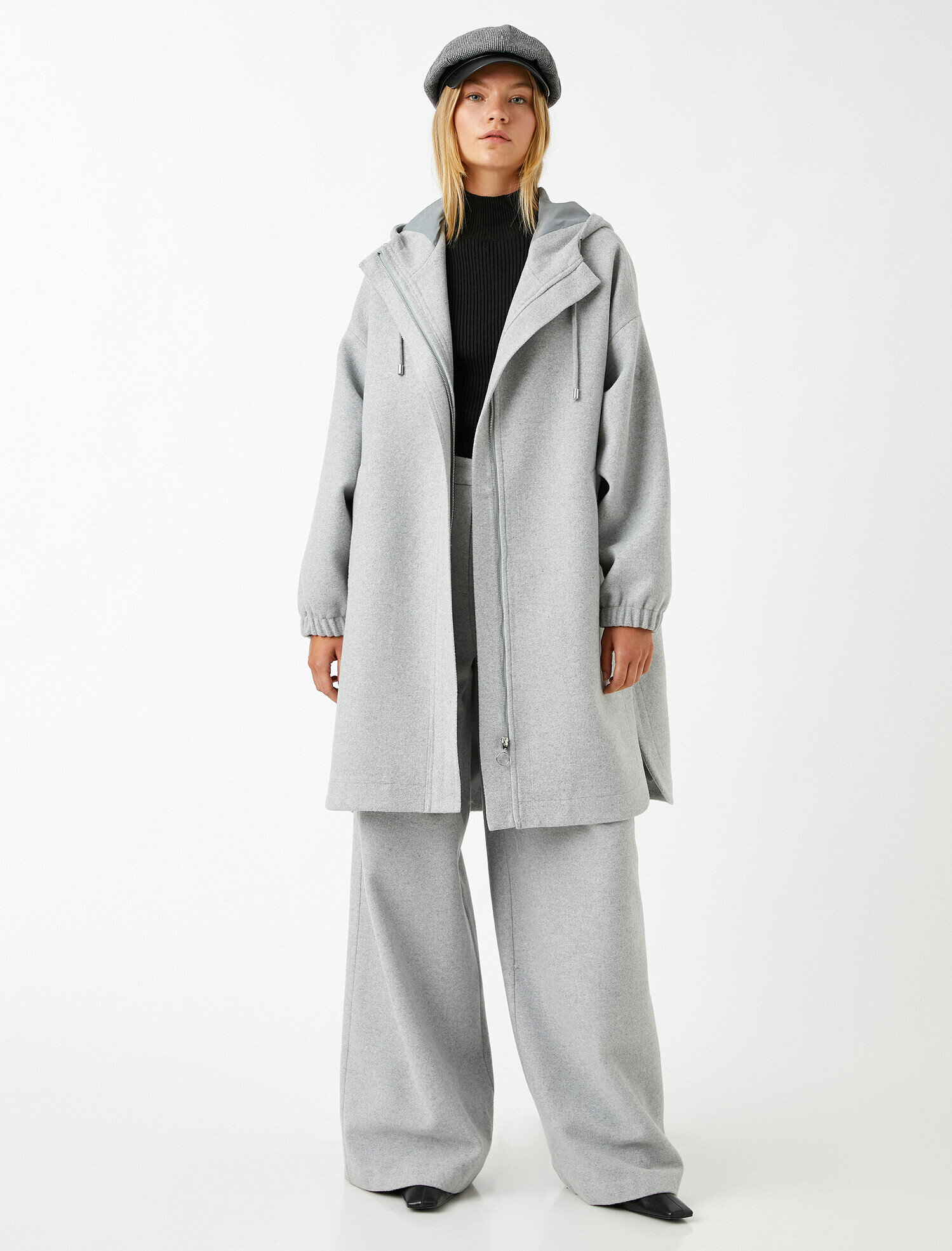 Yün Karışımlı Kapüşonlu Fermuarlı Uzun Mont