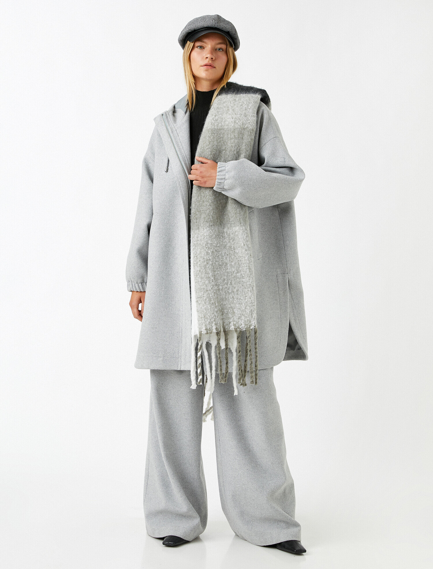 Yün Karışımlı Kapüşonlu Fermuarlı Uzun Mont