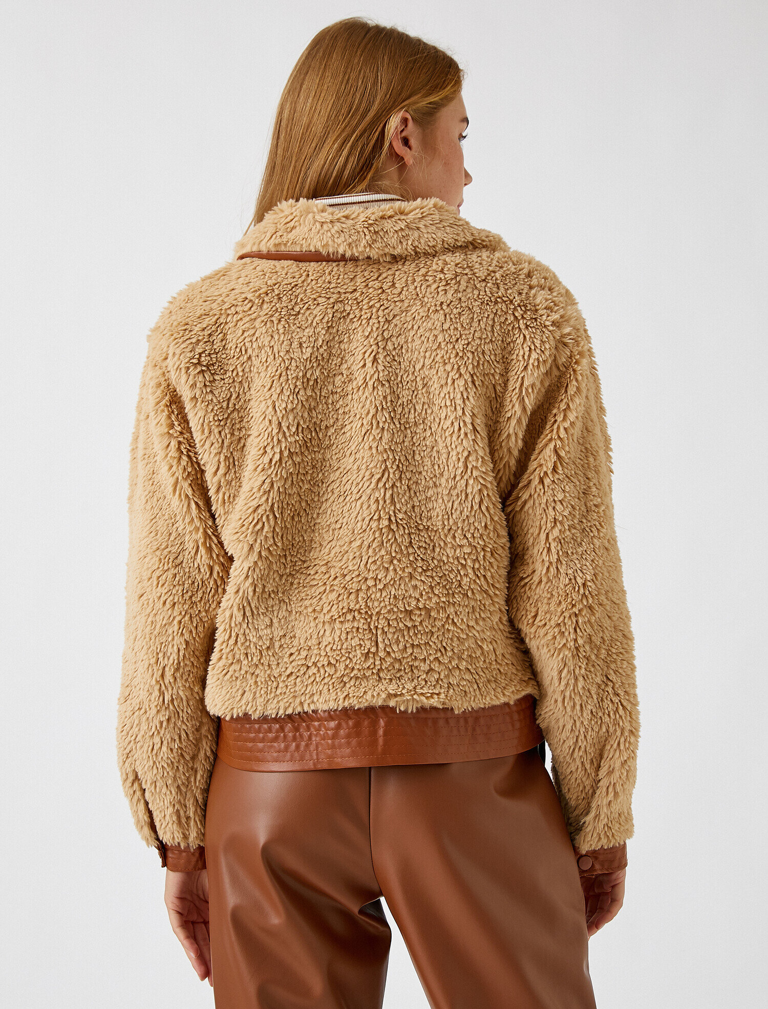   Düğmeli Peluş Ceket