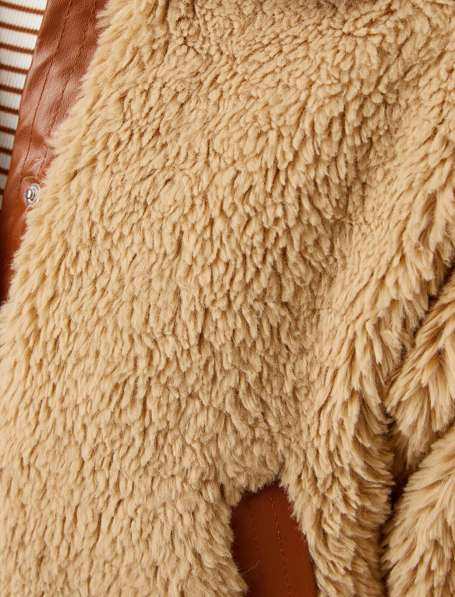   Düğmeli Peluş Ceket