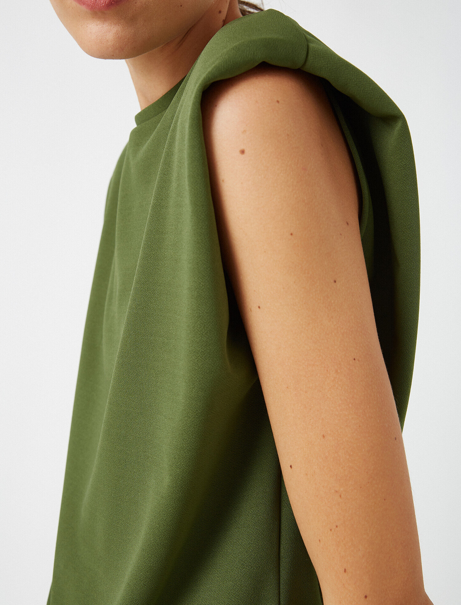   Vatkalı Bisiklet Yaka Kolsuz Tişört