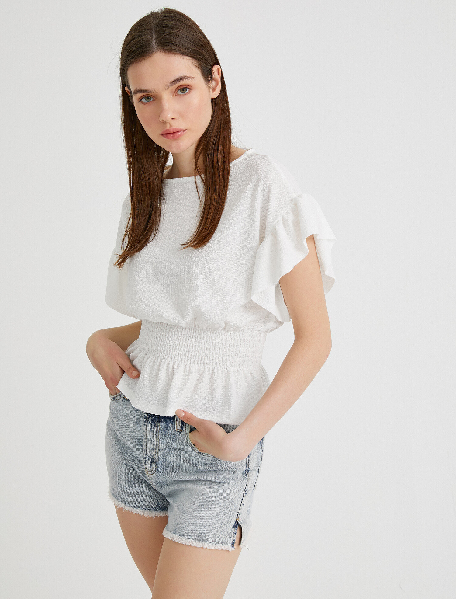   Bisiklet Yaka Tişört Fırfırlı