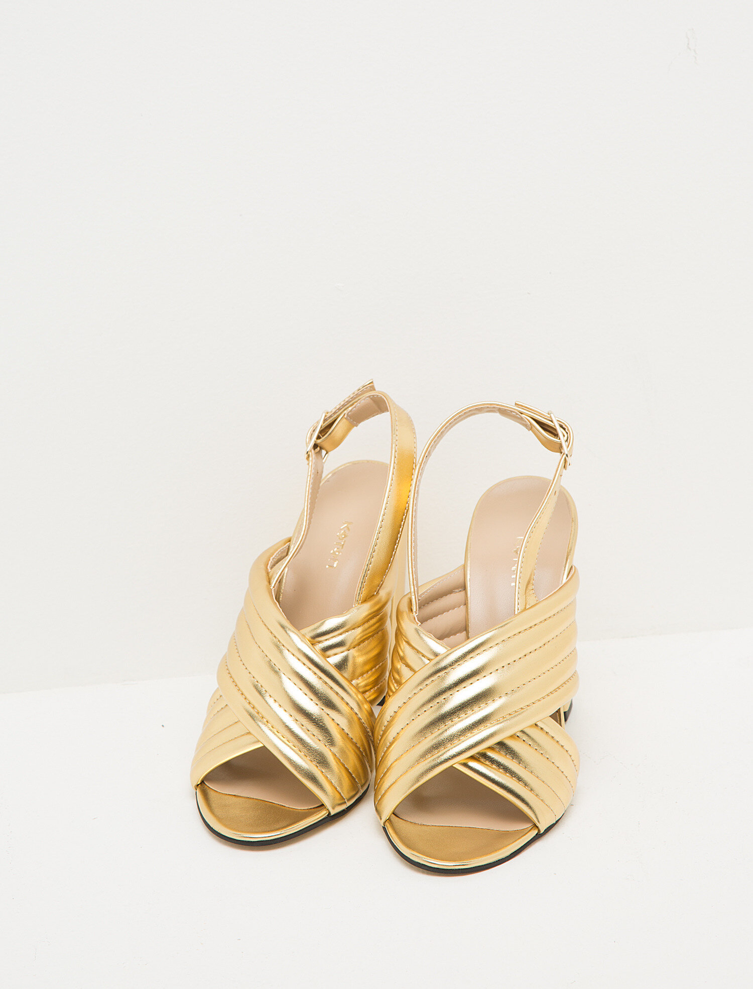  Kadın Topuklu Ayakkabı