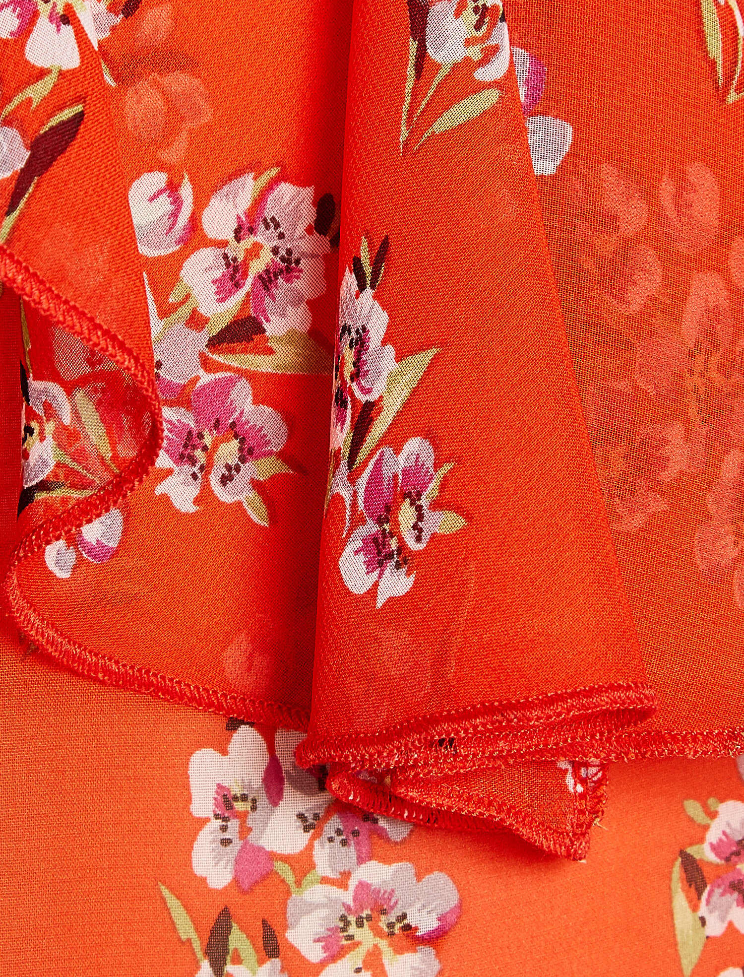   Fırfır Detaylı Bluz