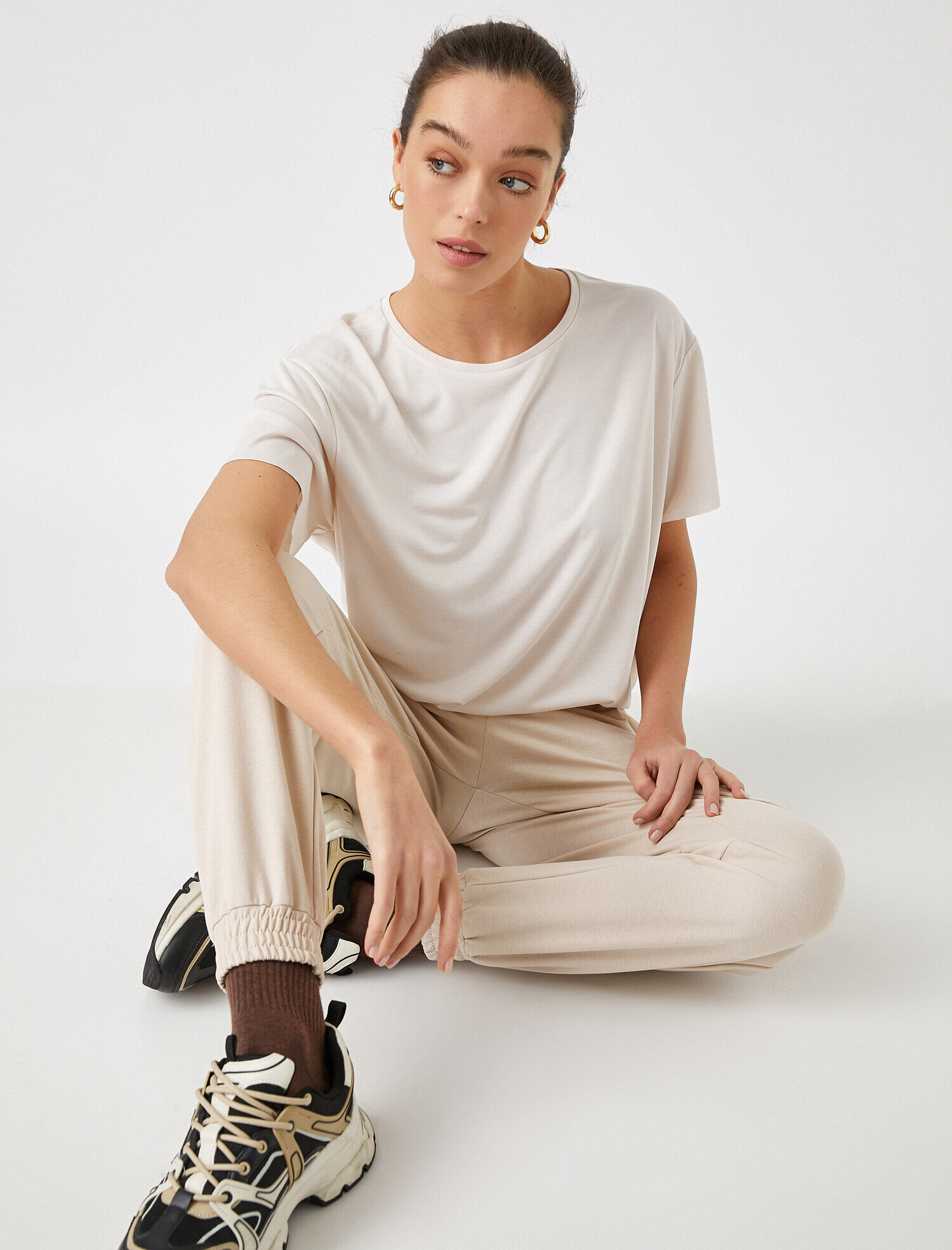   Bisiklet Yaka Kısa Kollu Tişört