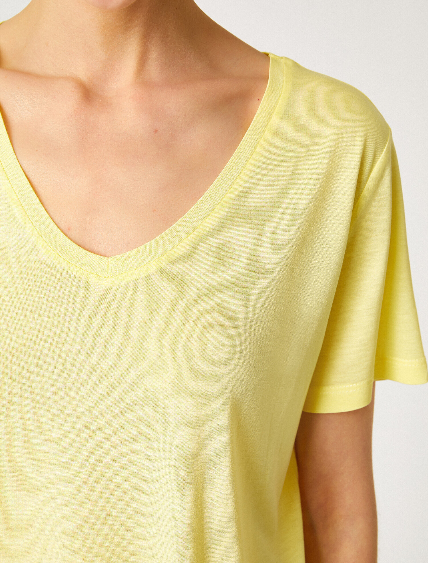   Bisiklet Yaka Kısa Kollu Basic Tişört