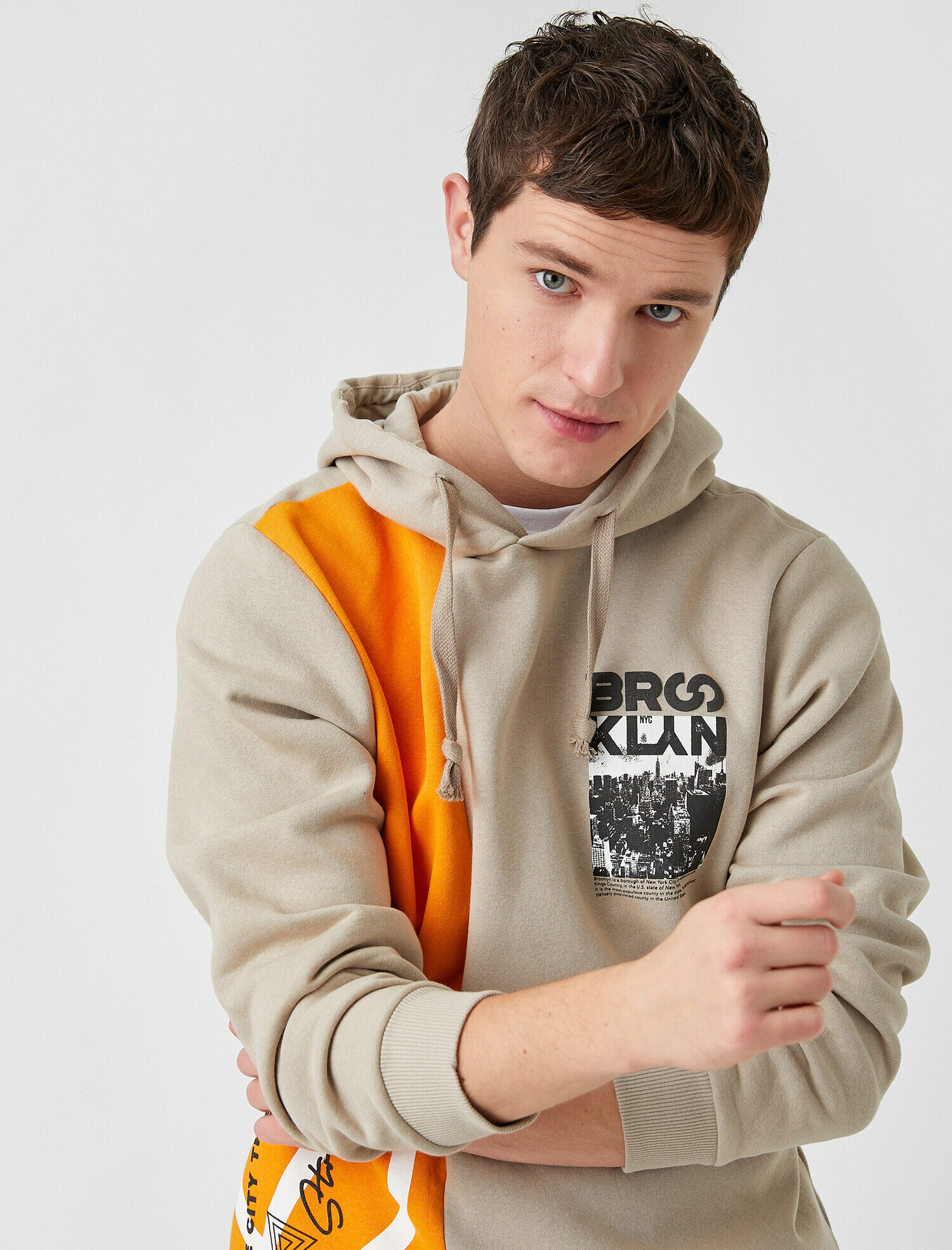   Renk Bloklu Baskılı Sweatshirt
