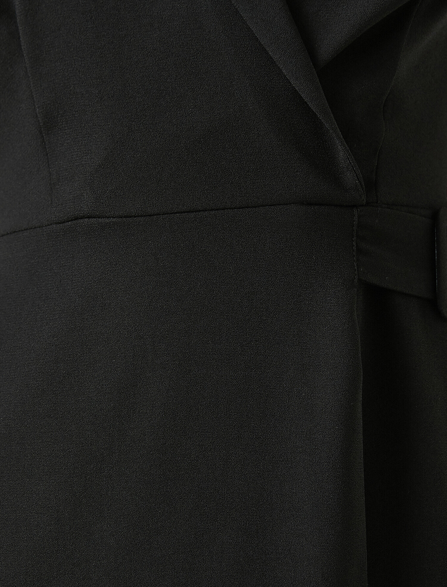   V Yaka Kısa Kollu Elbise