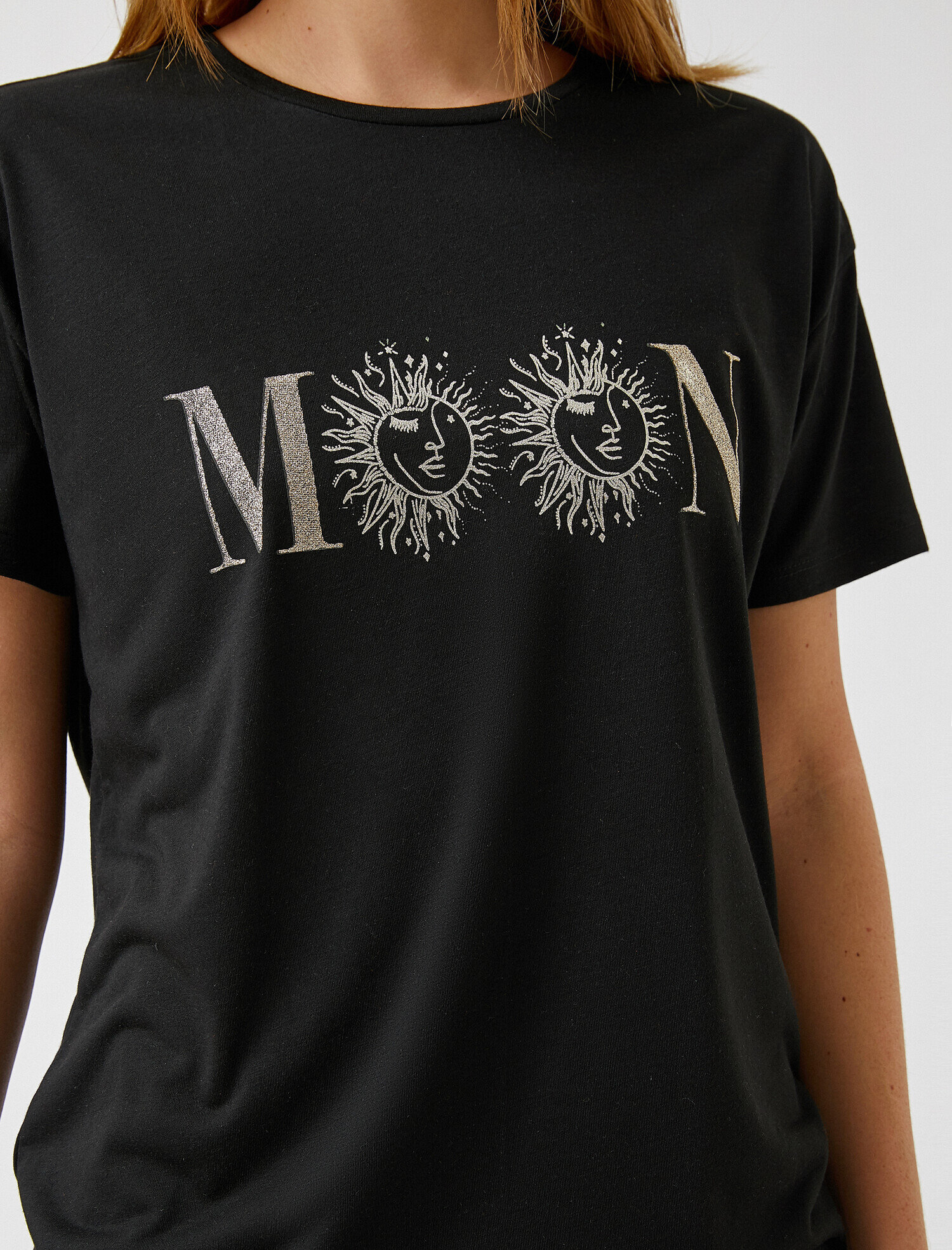   Bisiklet Yaka Kısa Kollu Baskılı Tişört