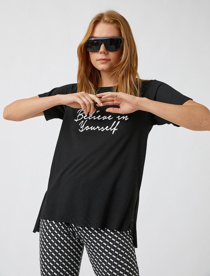  Bisiklet Yaka Kısa Kollu Baskılı Tişört