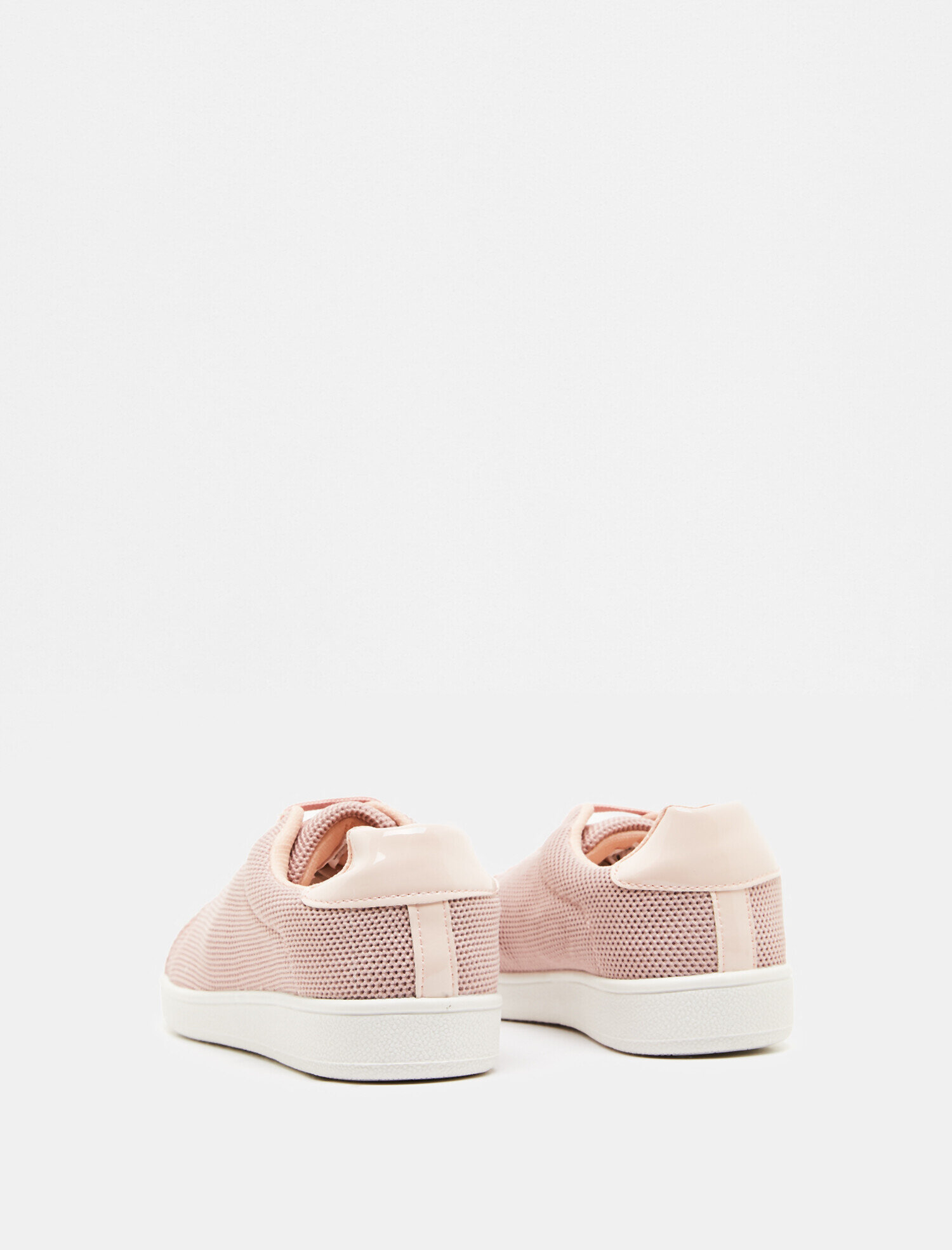  Kadın Bağcıklı Ayakkabı