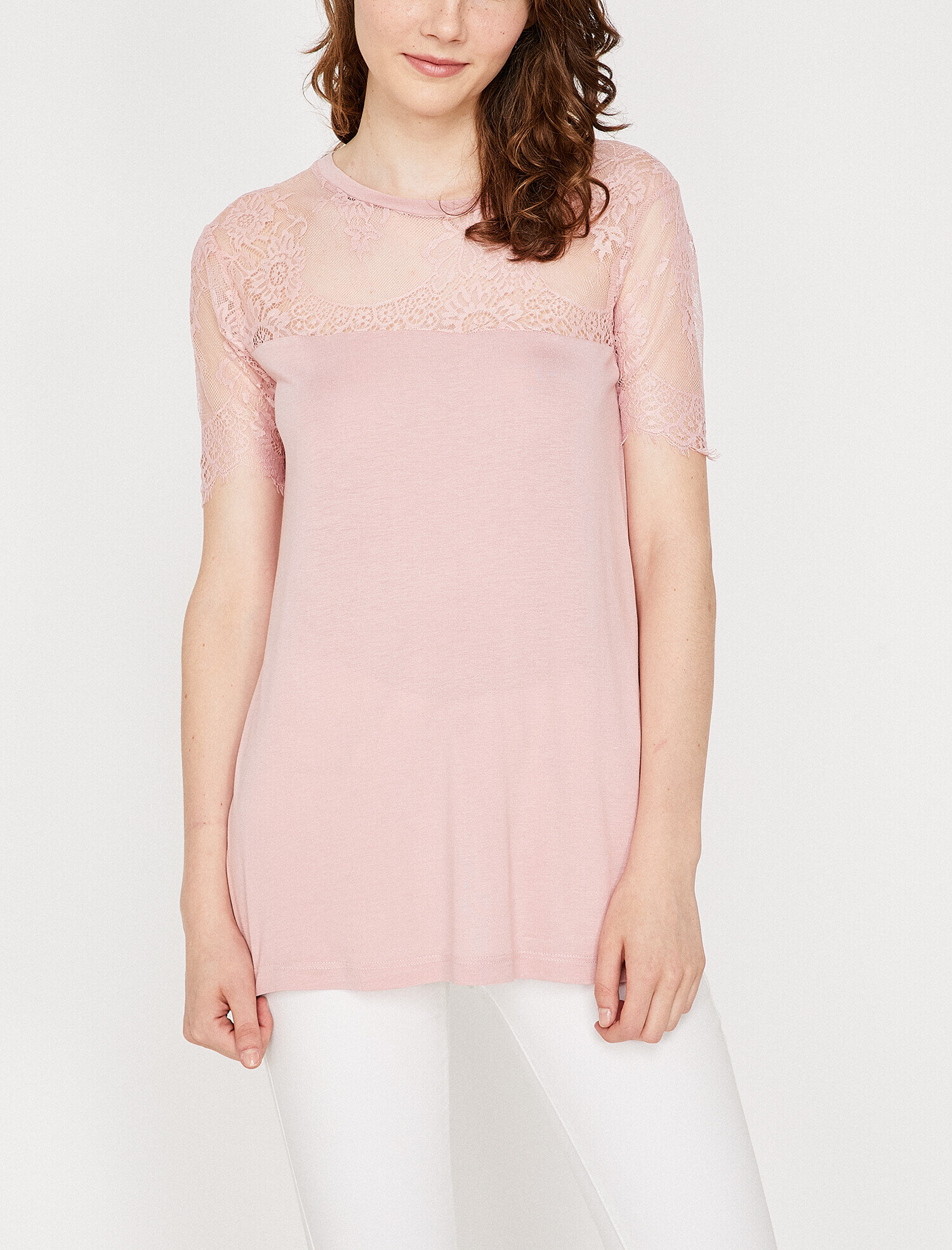   Dantel Detaylı Tişört