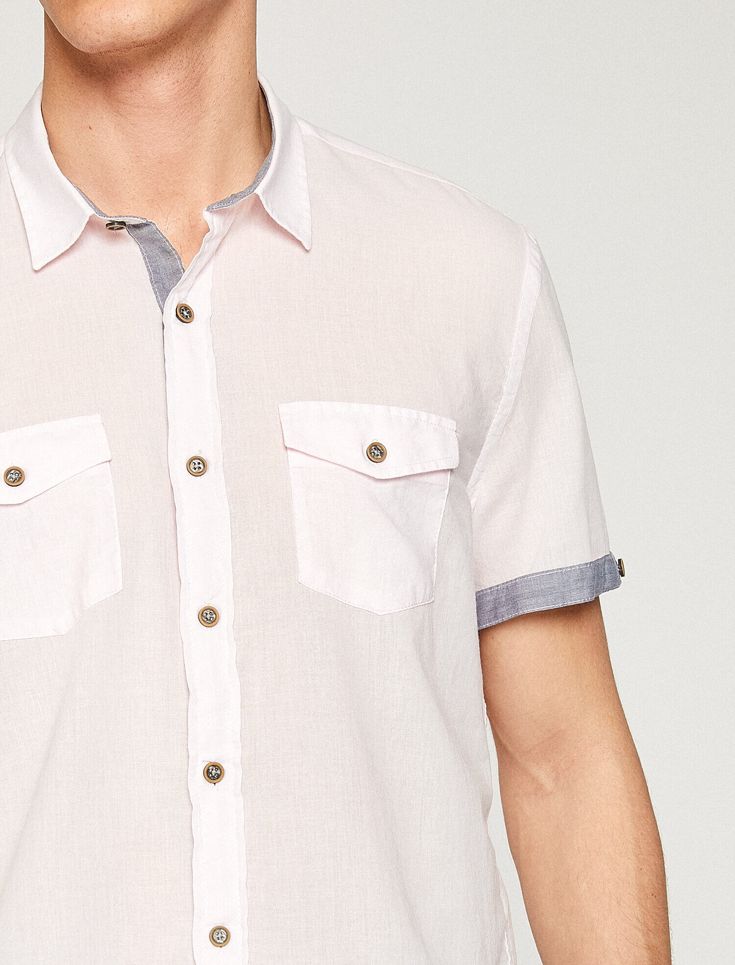   Cep Detaylı Gömlek