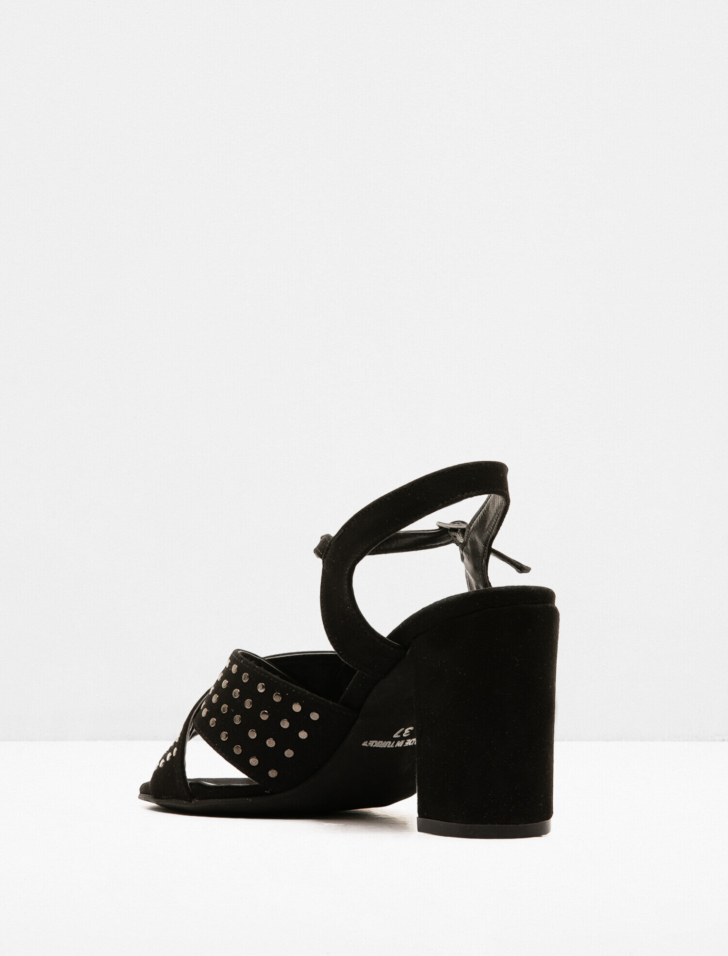  Kadın Zımba Detaylı Ayakkabı