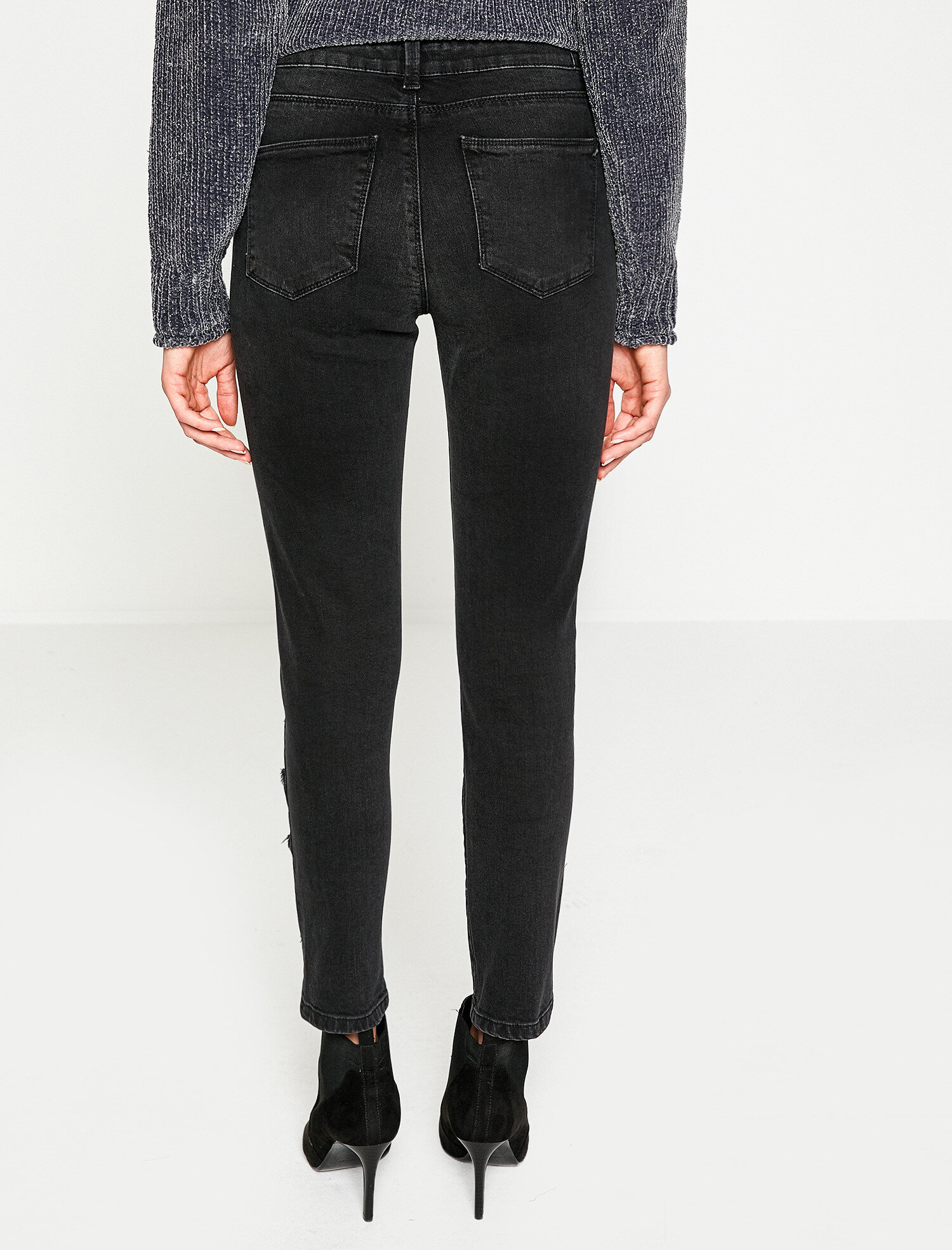   Yırtık Jean Pantolon