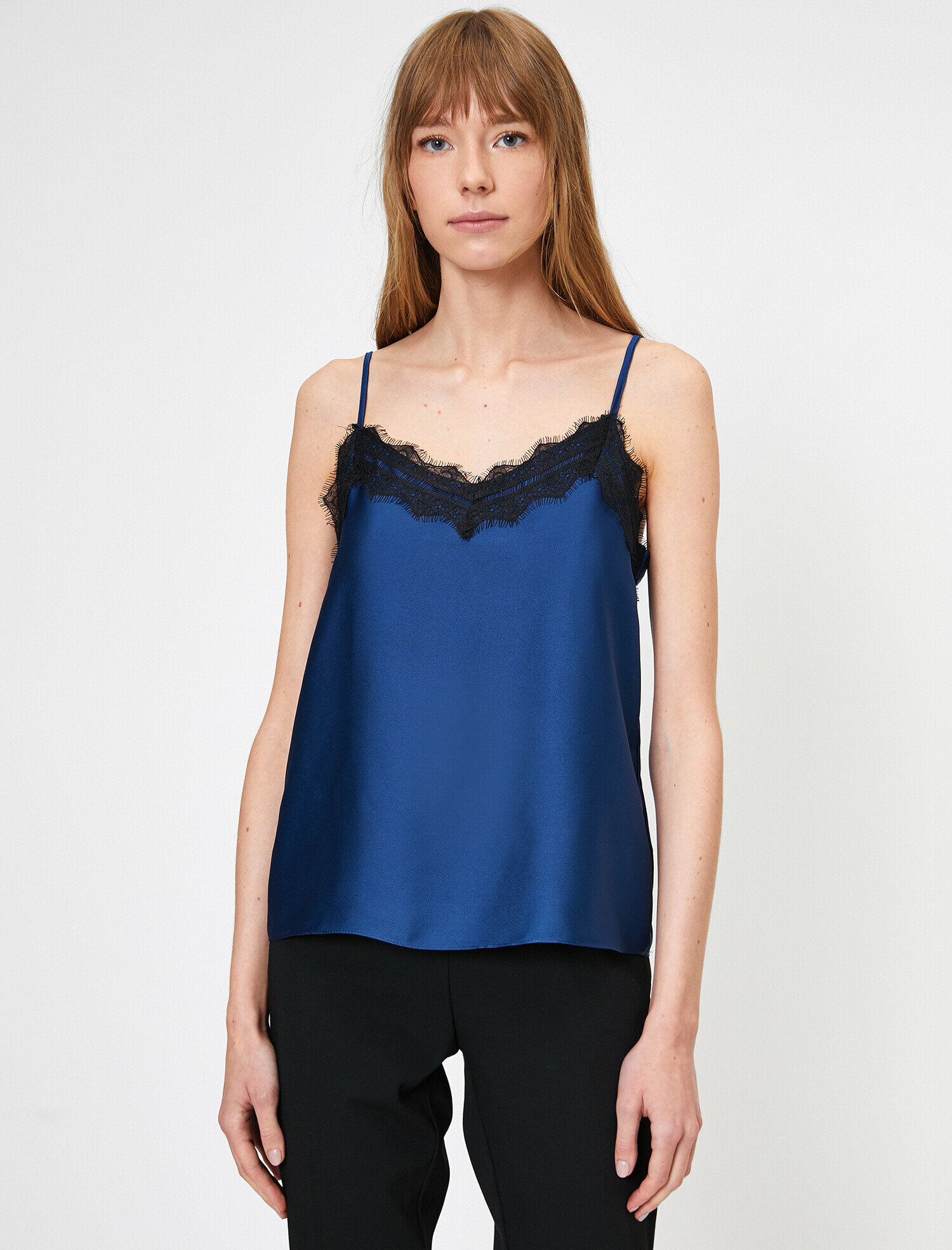   Dantel Detaylı Atlet