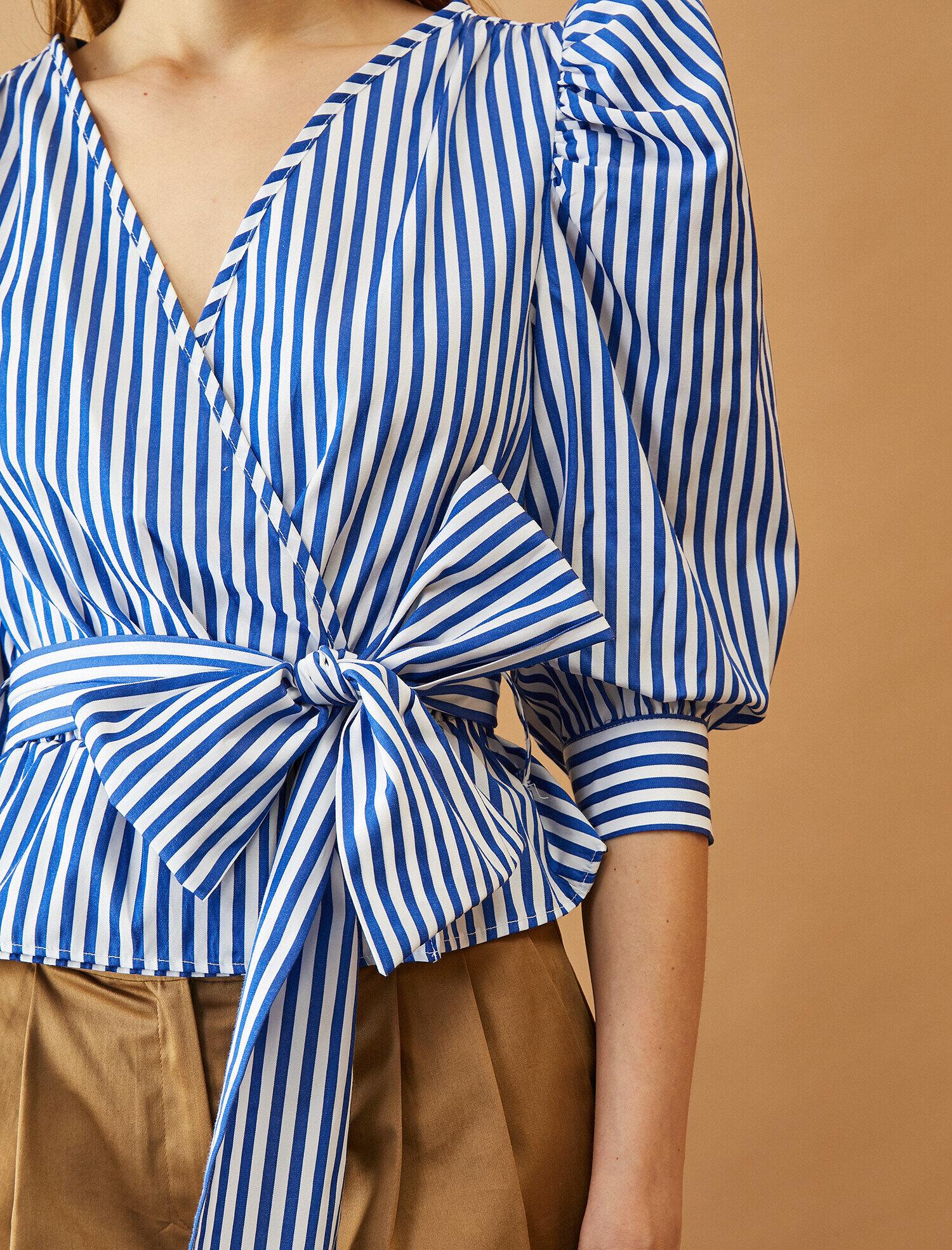   Beli Bağlamalı Bluz