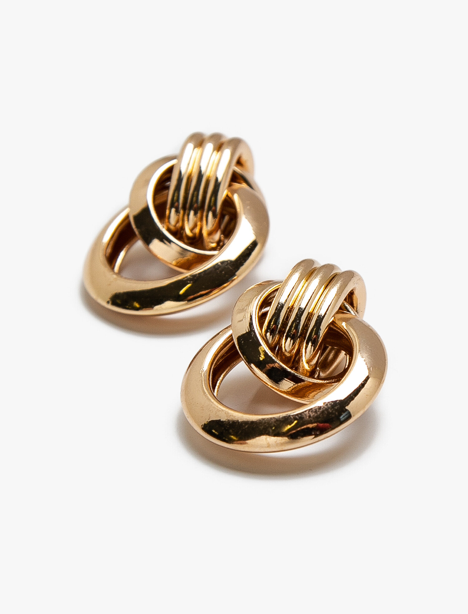  Kadın Metalik Küpe