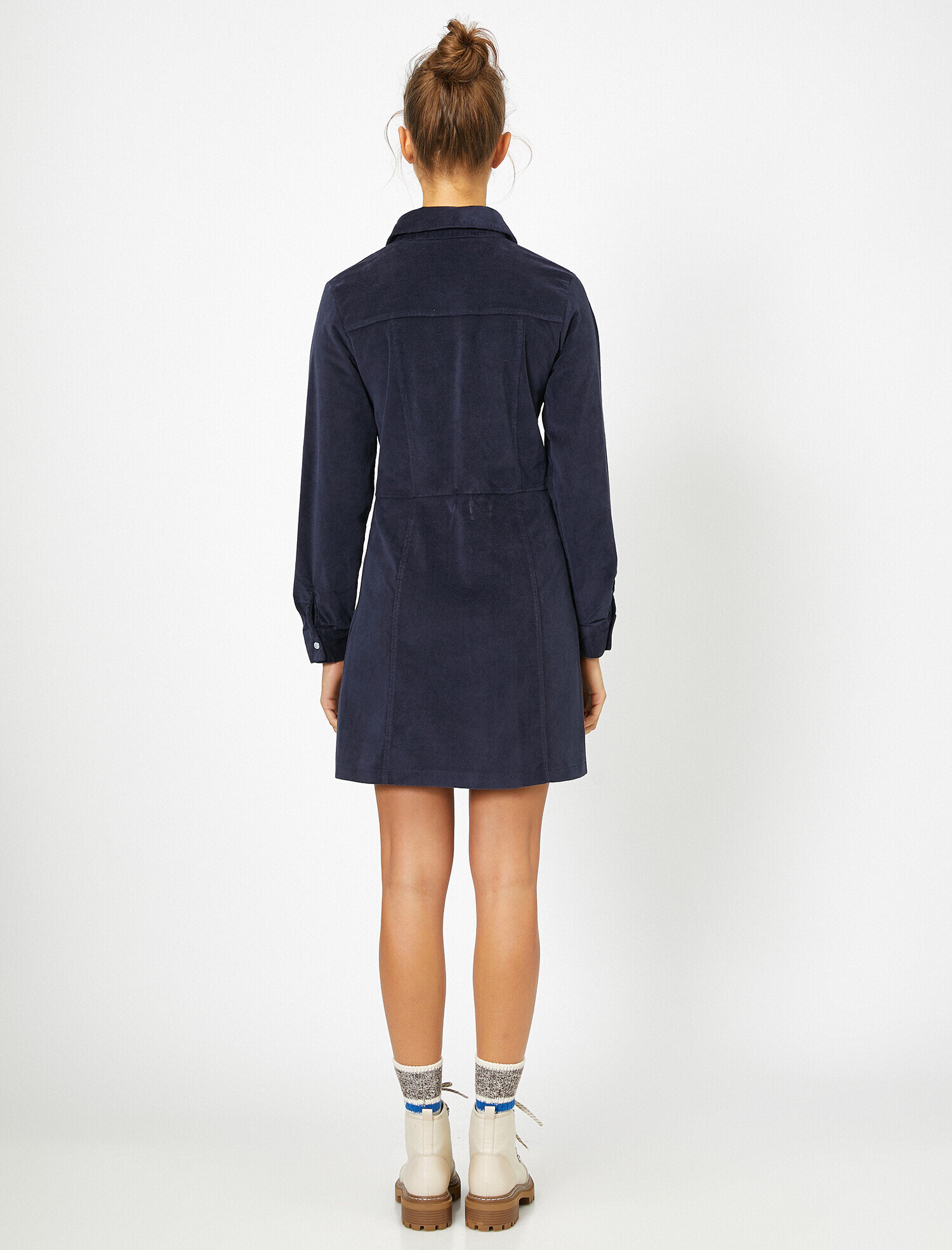   Düğme Detaylı Elbise