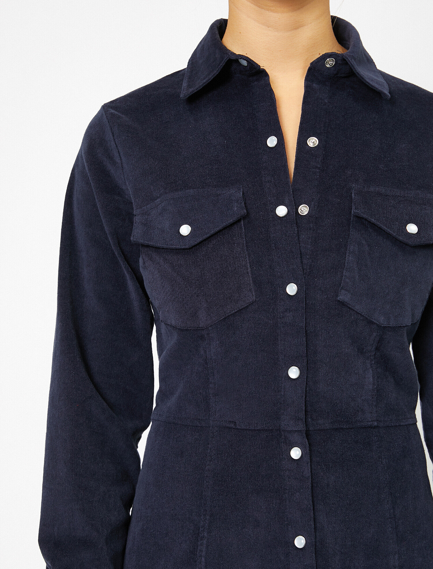   Düğme Detaylı Elbise