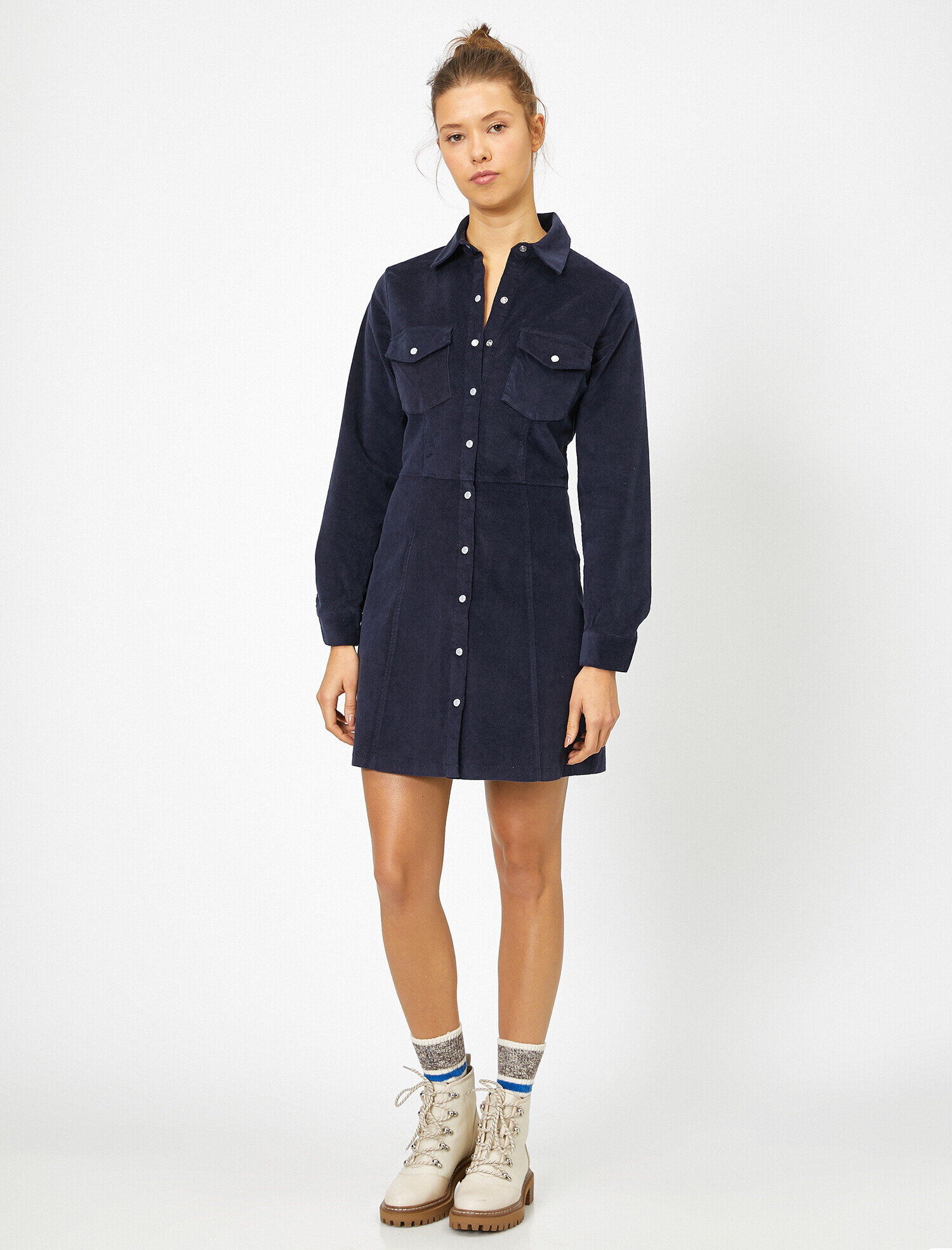   Düğme Detaylı Elbise