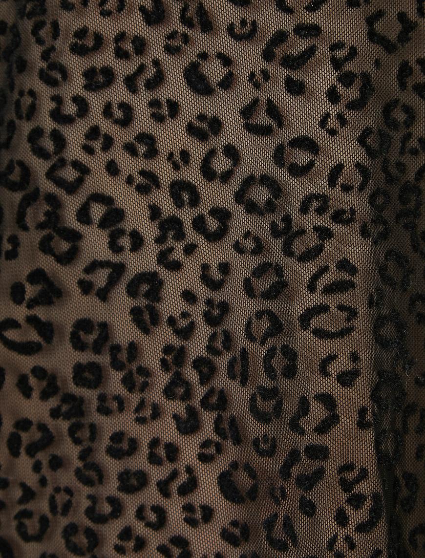   Leopar Desenli Tişört