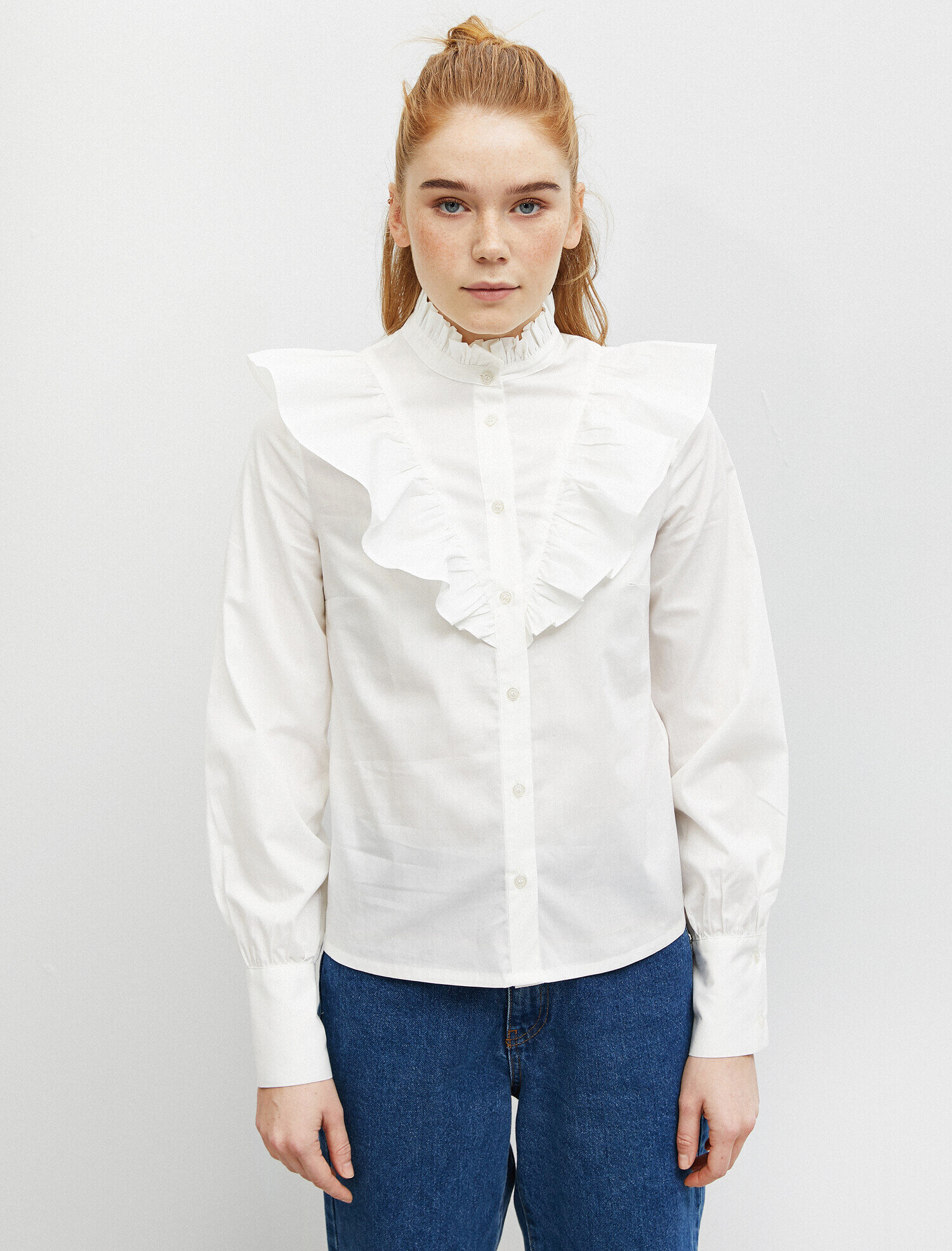   Düğme Detaylı Tişört