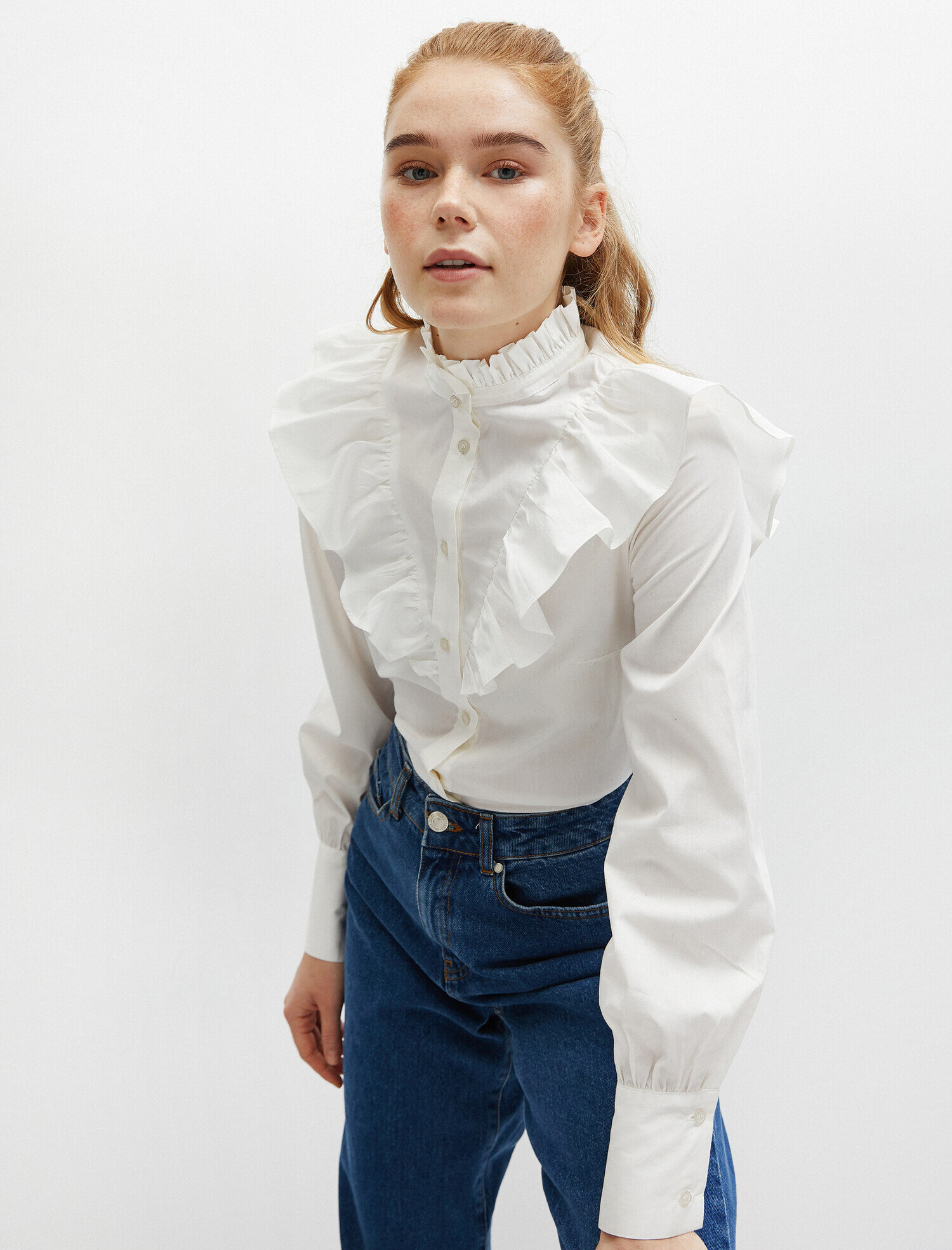   Düğme Detaylı Tişört