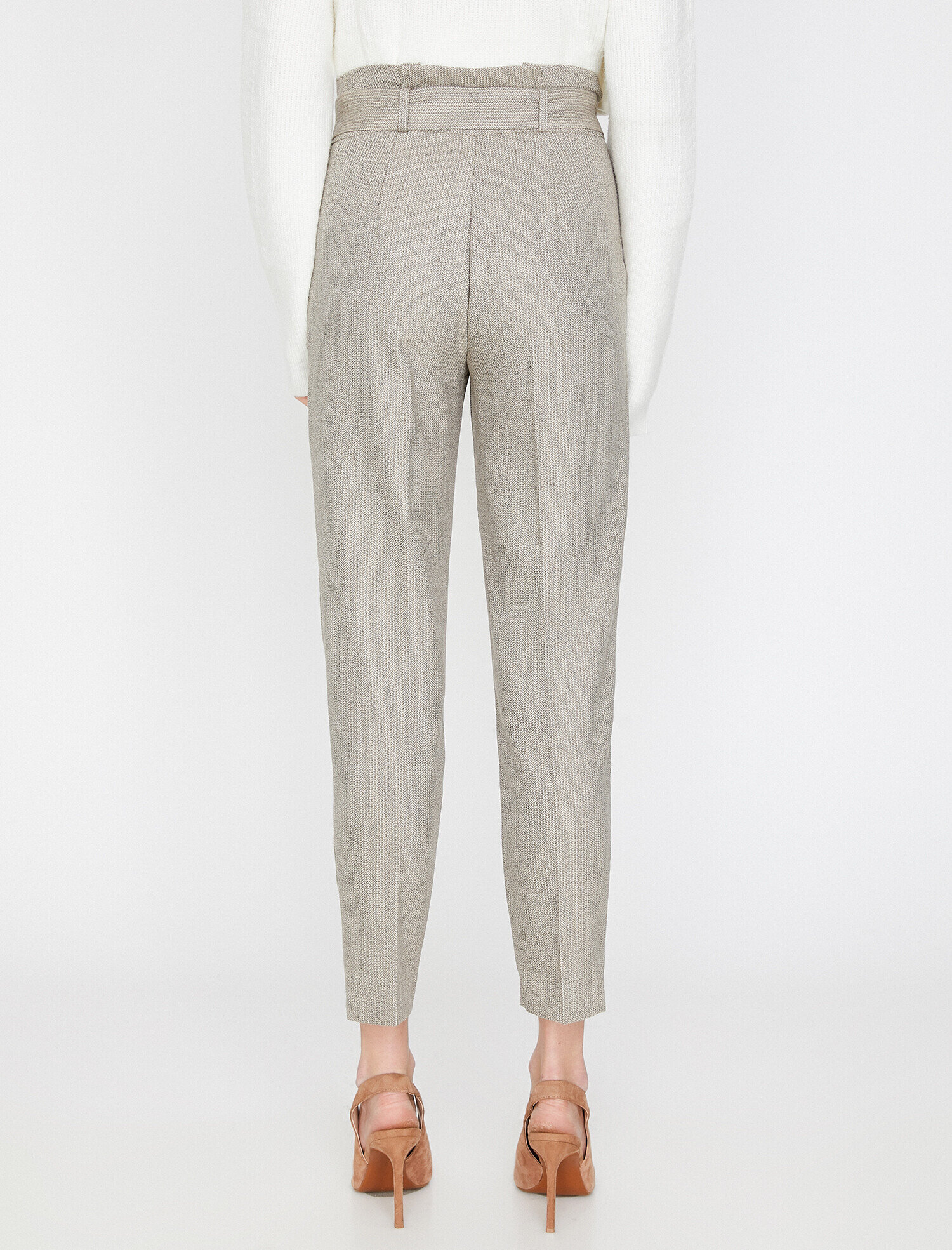   Kemer Detaylı Pantolon