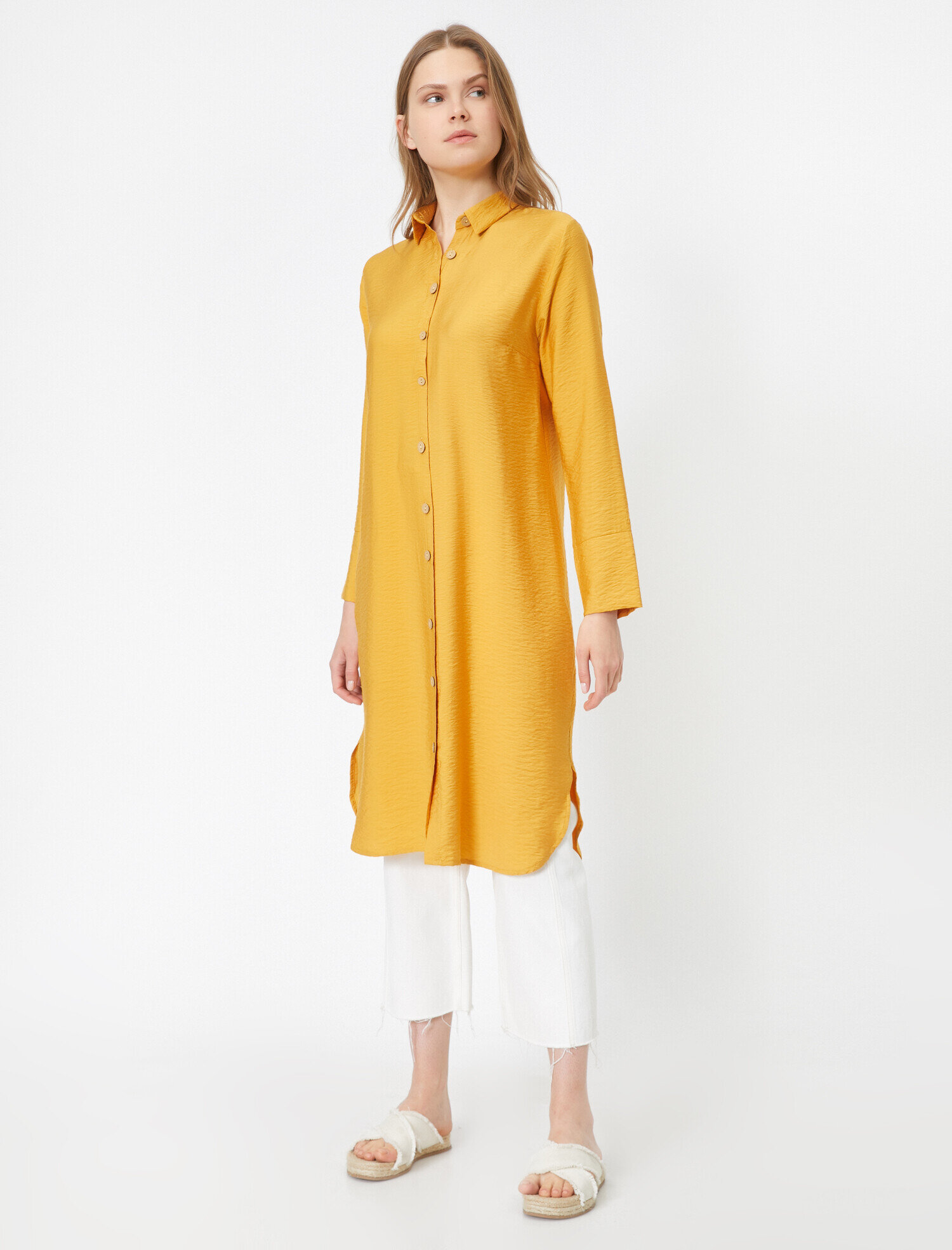   Gömlek Yaka Düğme Detaylı Uzun Kollu Tunik