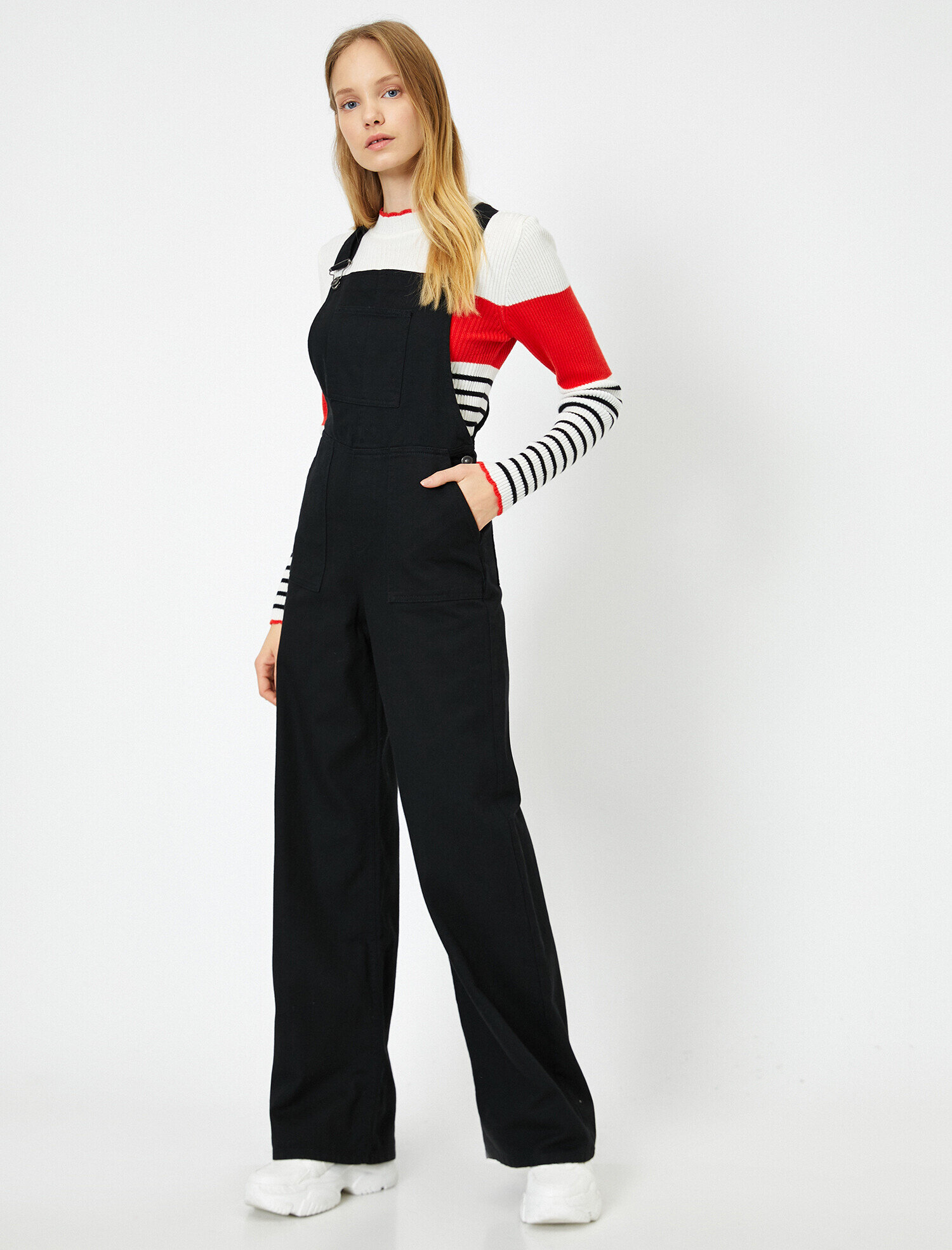   Düğme Detaylı Tulum