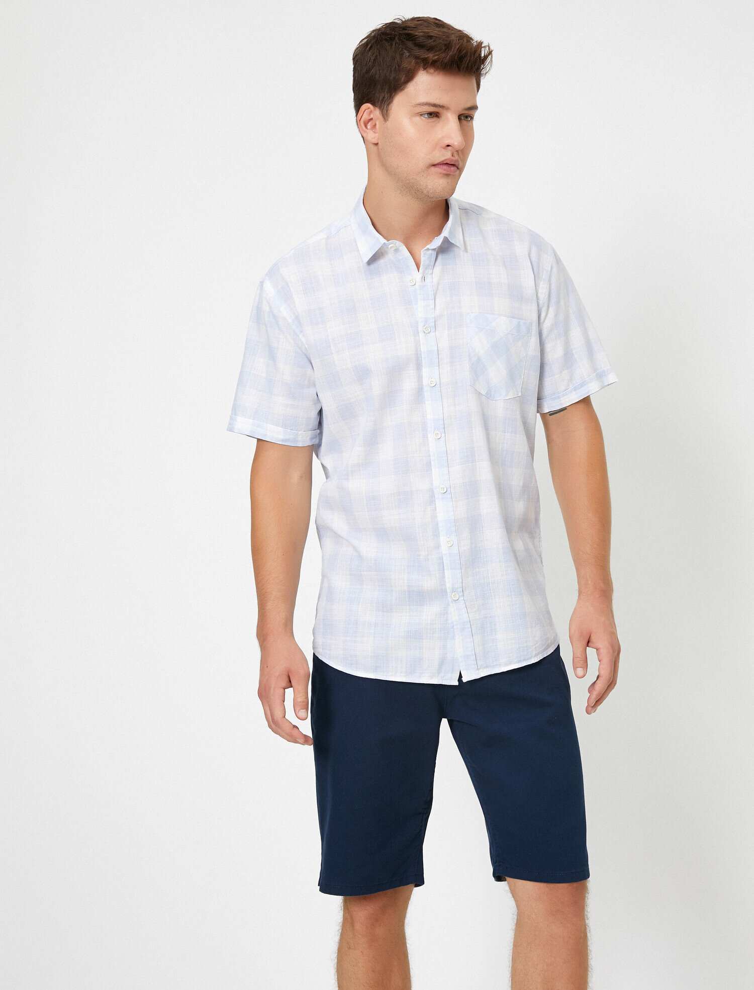   Tek Cepli Kareli Kısa Kollu Gömlek