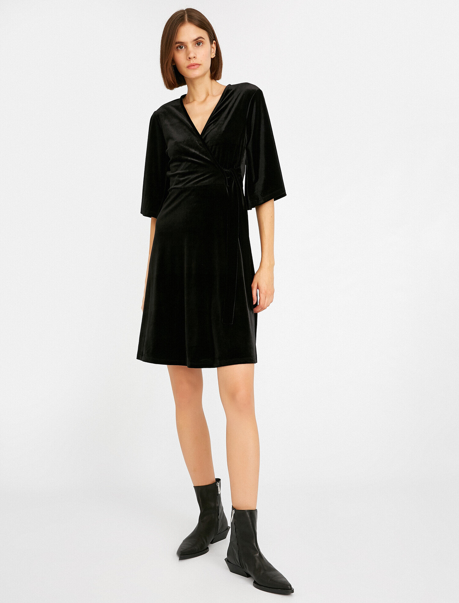   Kadife V Yaka Bağcıklı Wrap Elbise